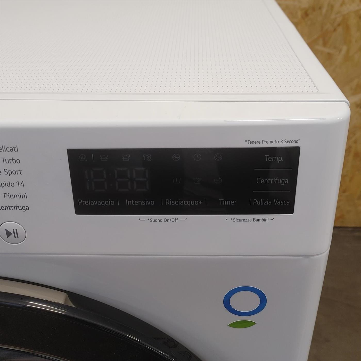 Lavatrice LG F2R3S09NSWB Carica frontale 9 kg 1200 giri Bianco