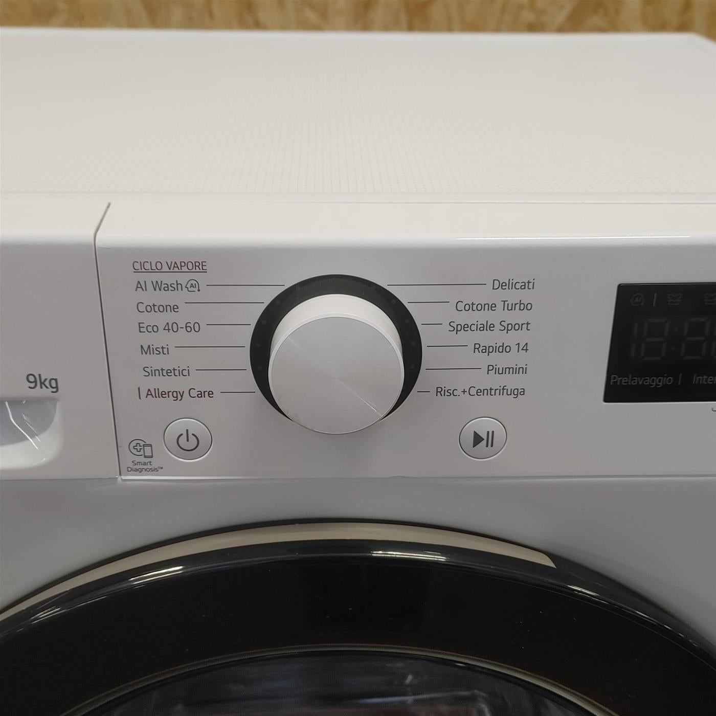 Lavatrice LG F2R3S09NSWB Carica frontale 9 kg 1200 giri Bianco