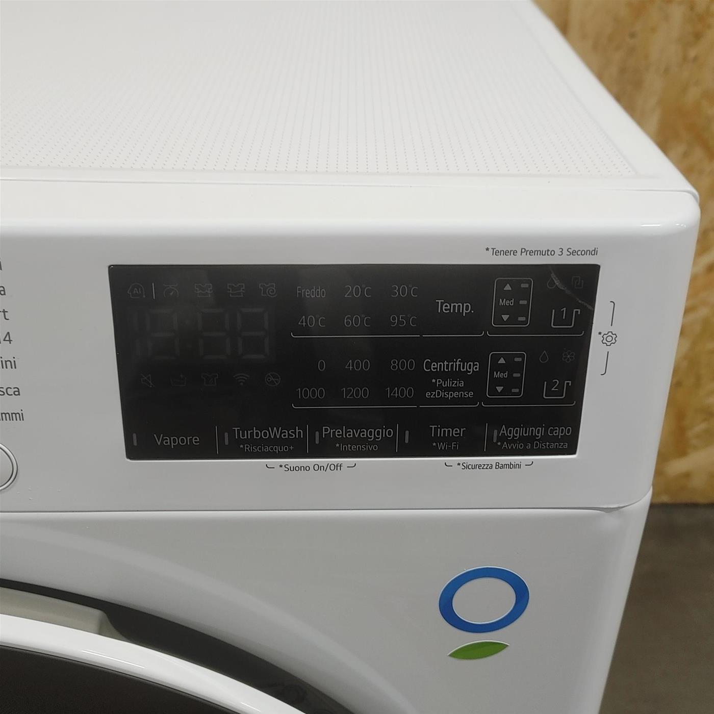 Lavatrice LG F4R3710NSWW Carica frontale 10 kg 1400 Giri/min Bianco