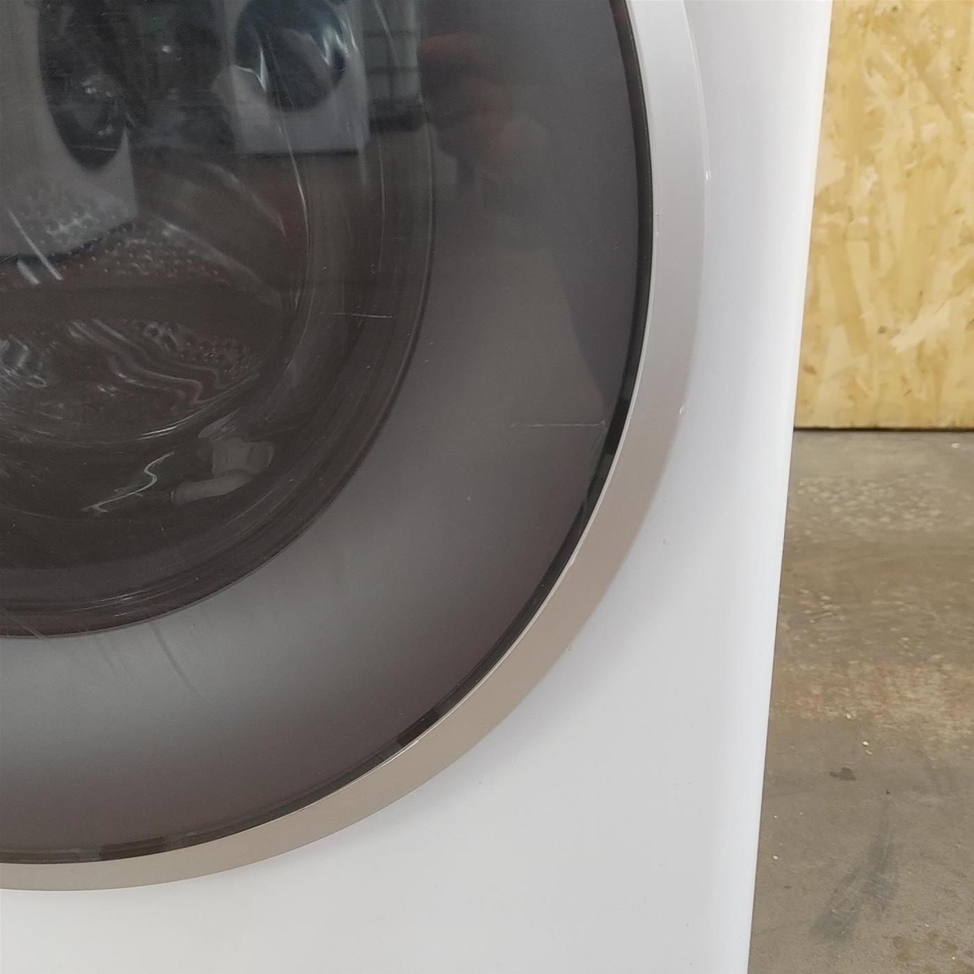 Lavatrice LG F4J5TN3W Carica frontale 8 kg 1400 giri Bianco