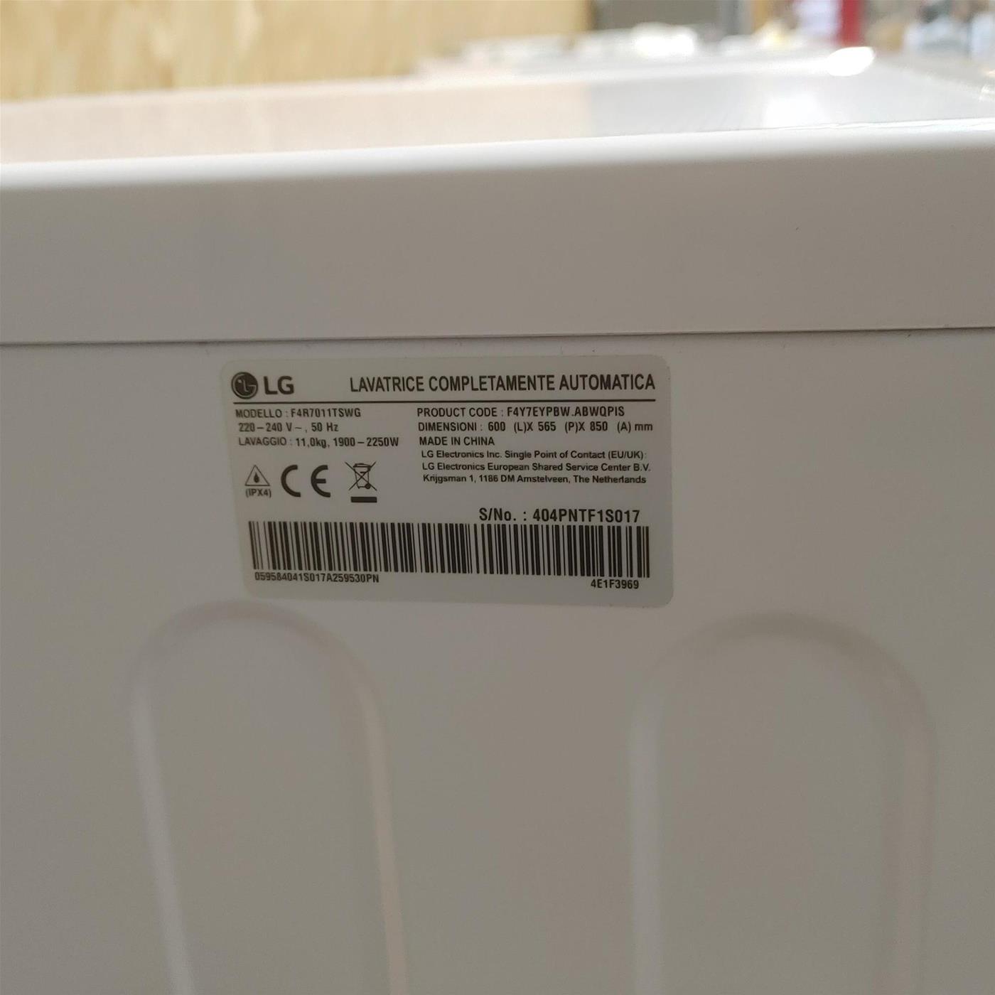 Lavatrice LG F4R7011TSWG Carica frontale 11 kg 1400 Giri/min Bianco