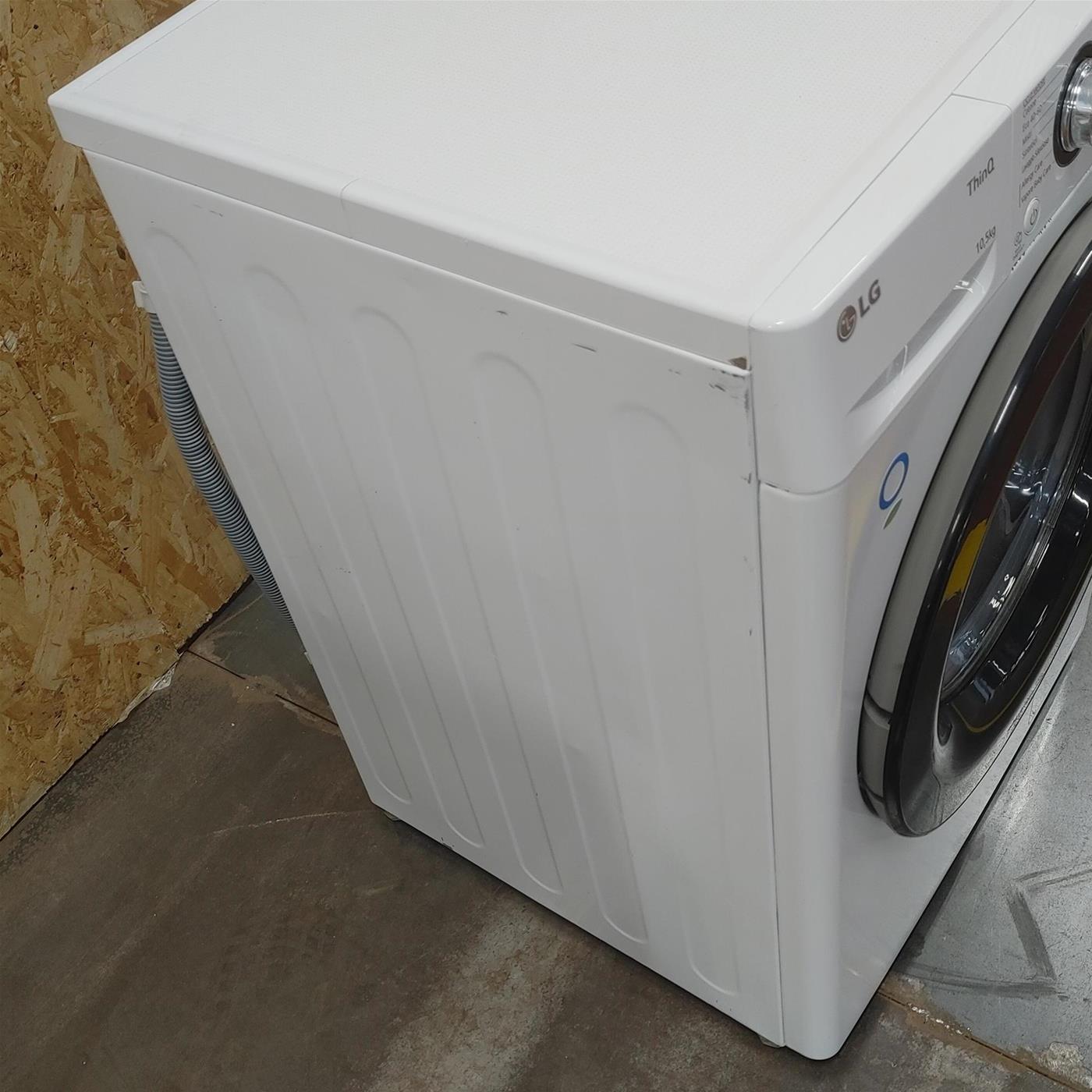 Lavatrice LG F4WV310SAE Caricamento frontale 10,5 kg 1400 Giri/min Bianco