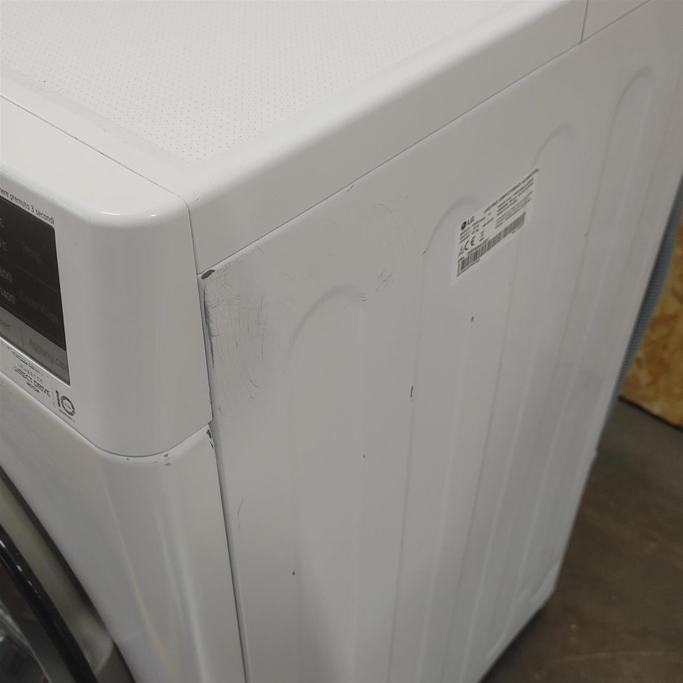 Lavatrice LG F4WV310SAE Caricamento frontale 10,5 kg 1400 Giri/min Bianco