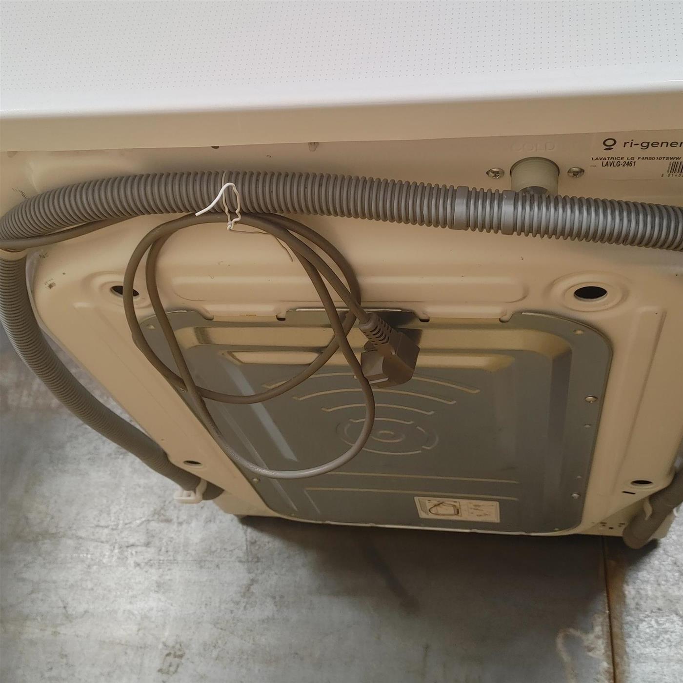 Lavatrice LG F4WV310SAE Caricamento frontale 10,5 kg 1400 Giri/min Bianco