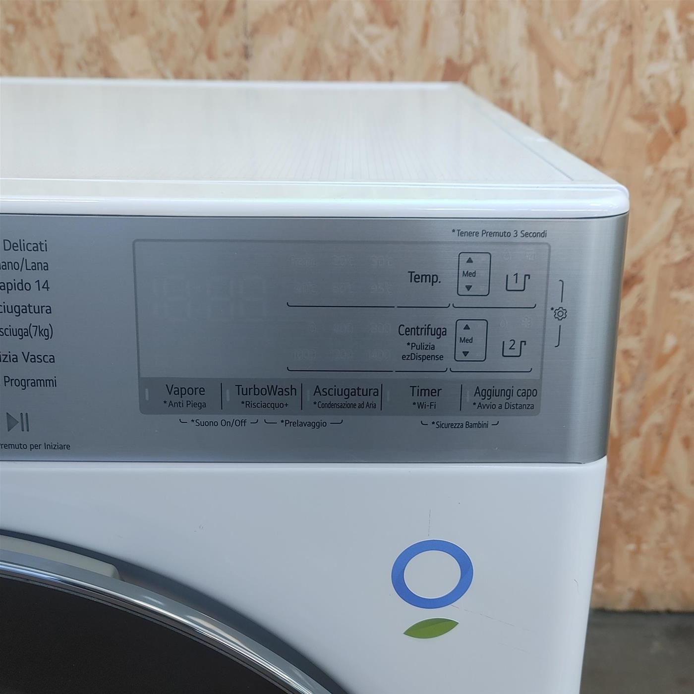 Lavasciuga intelligente LG D4R9513TPWC Libera installazione Carica frontale