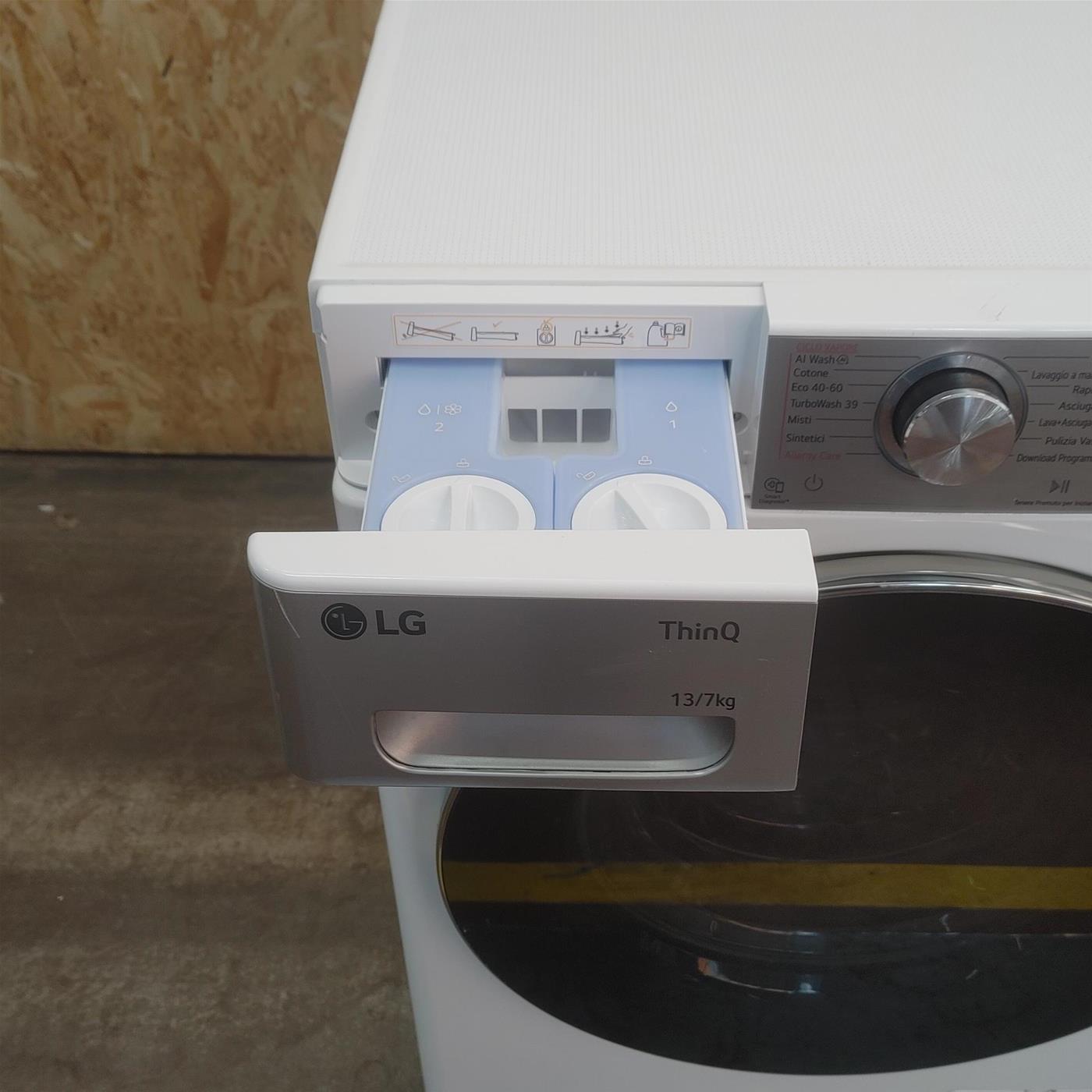 Lavasciuga intelligente LG D4R9513TPWC Libera installazione Carica frontale