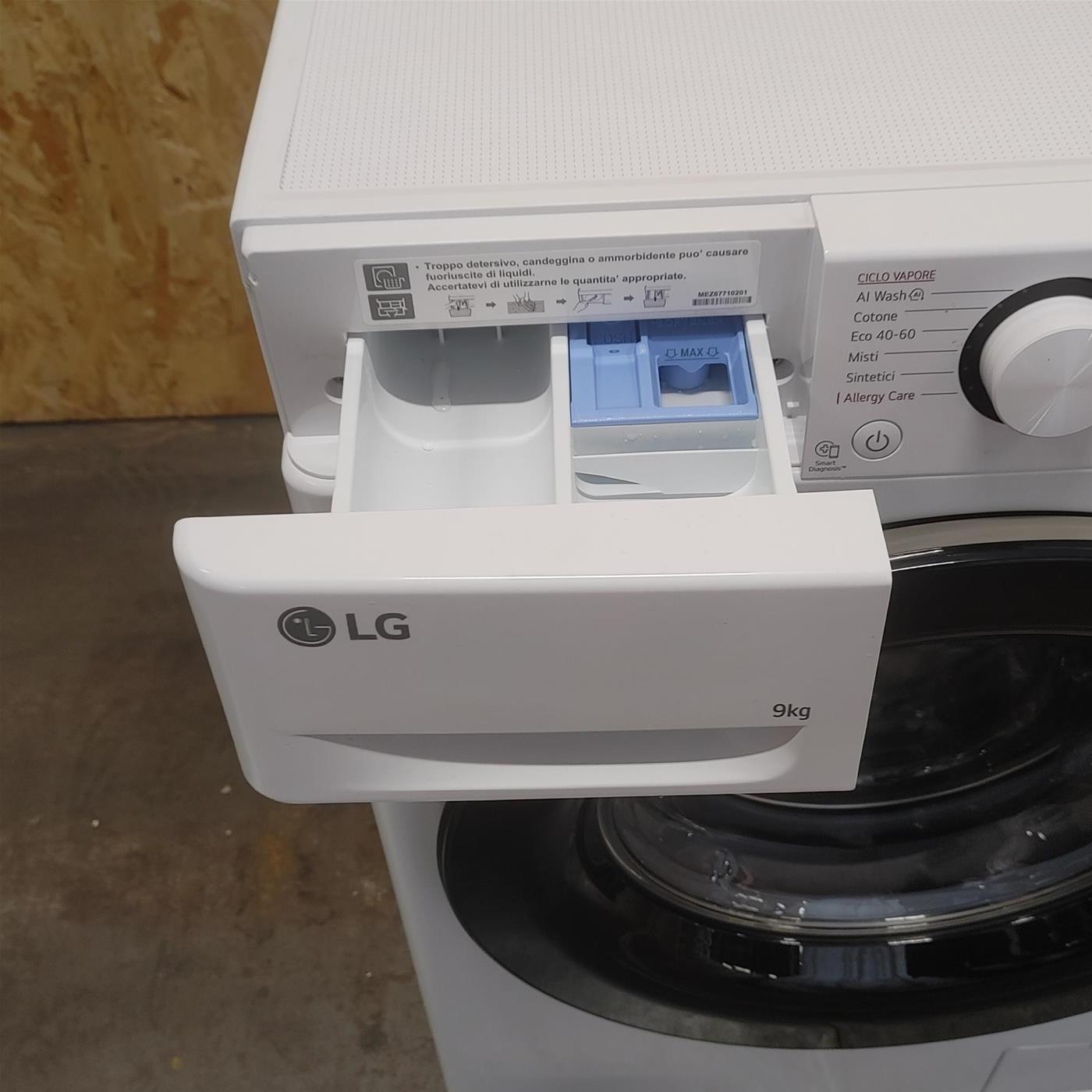 Lavatrice LG F2R3S09NSWB Carica frontale 9 kg 1200 giri Bianco