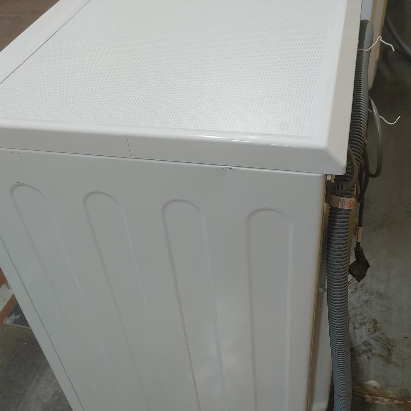 Lavatrice LG F2R3S09NSWB Carica frontale 9 kg 1200 giri Bianco