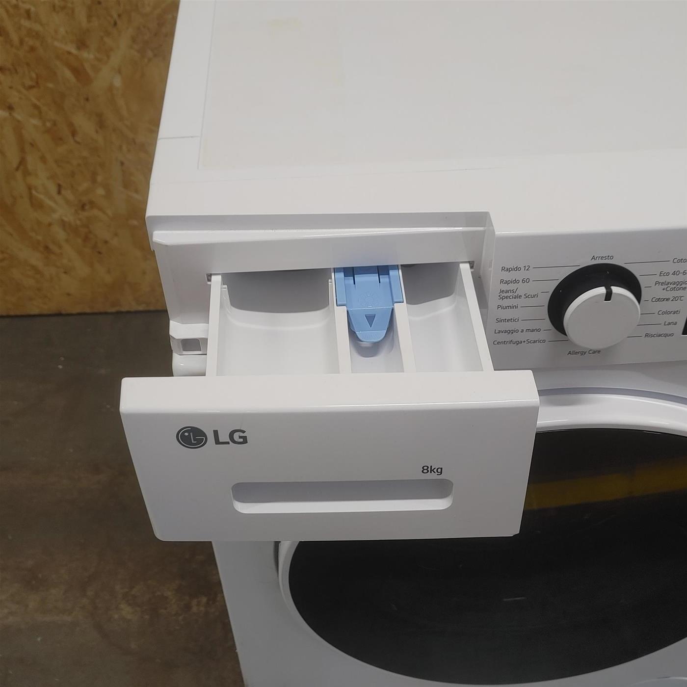 Lavatrice LG F2WM308S0E 8kg