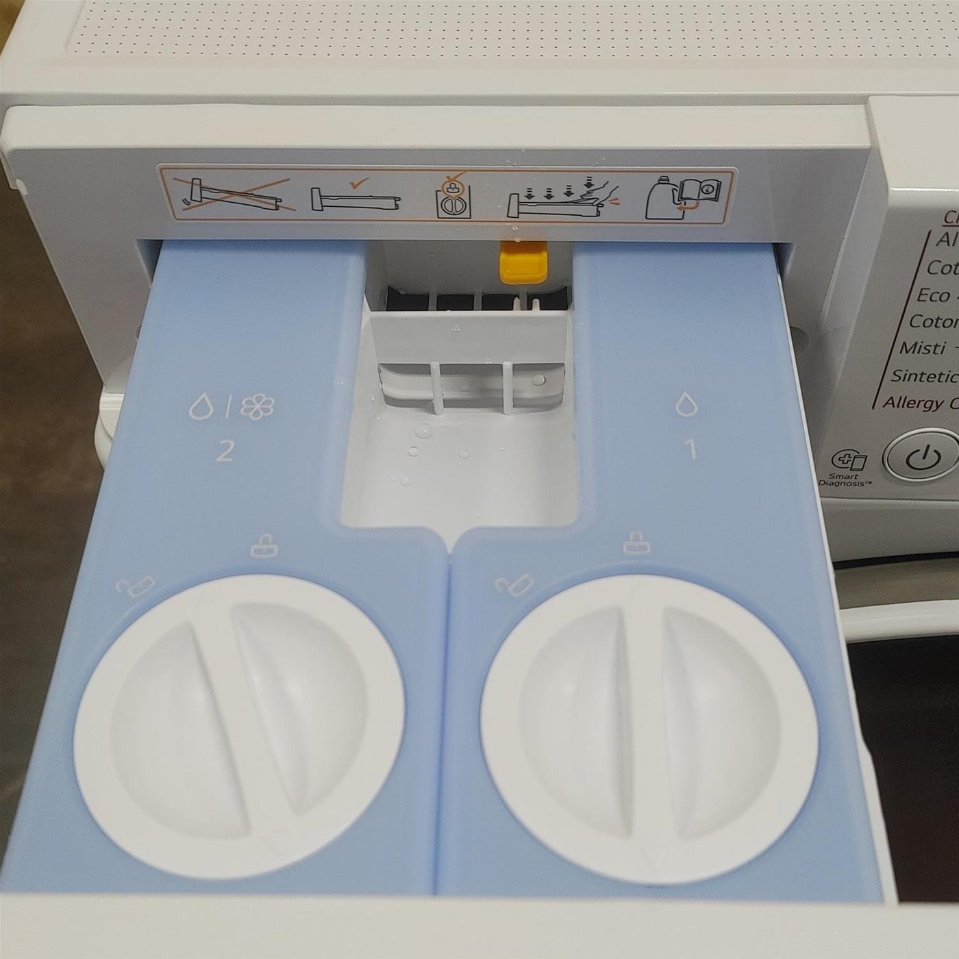 Lavatrice LG F4R3710NSWW Carica frontale 10 kg 1400 Giri/min Bianco