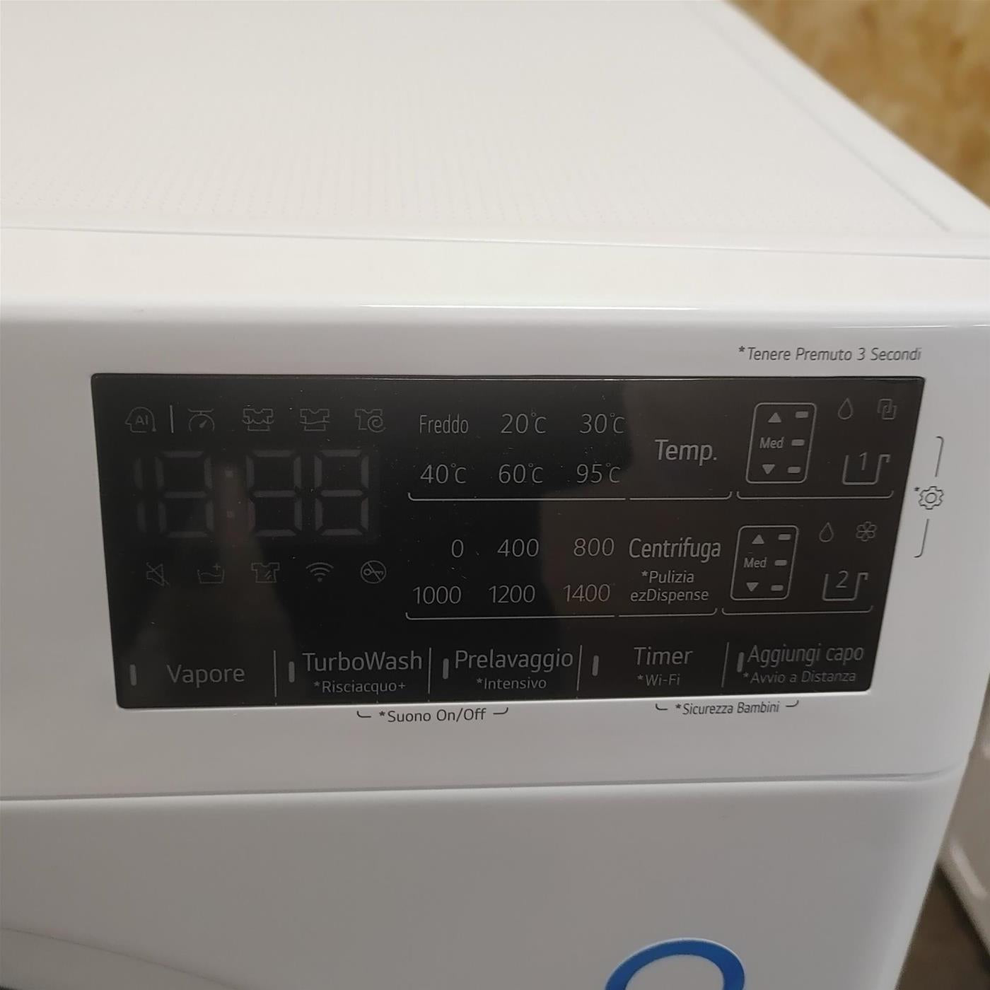 Lavatrice LG F4R3710NSWW Carica frontale 10 kg 1400 Giri/min Bianco