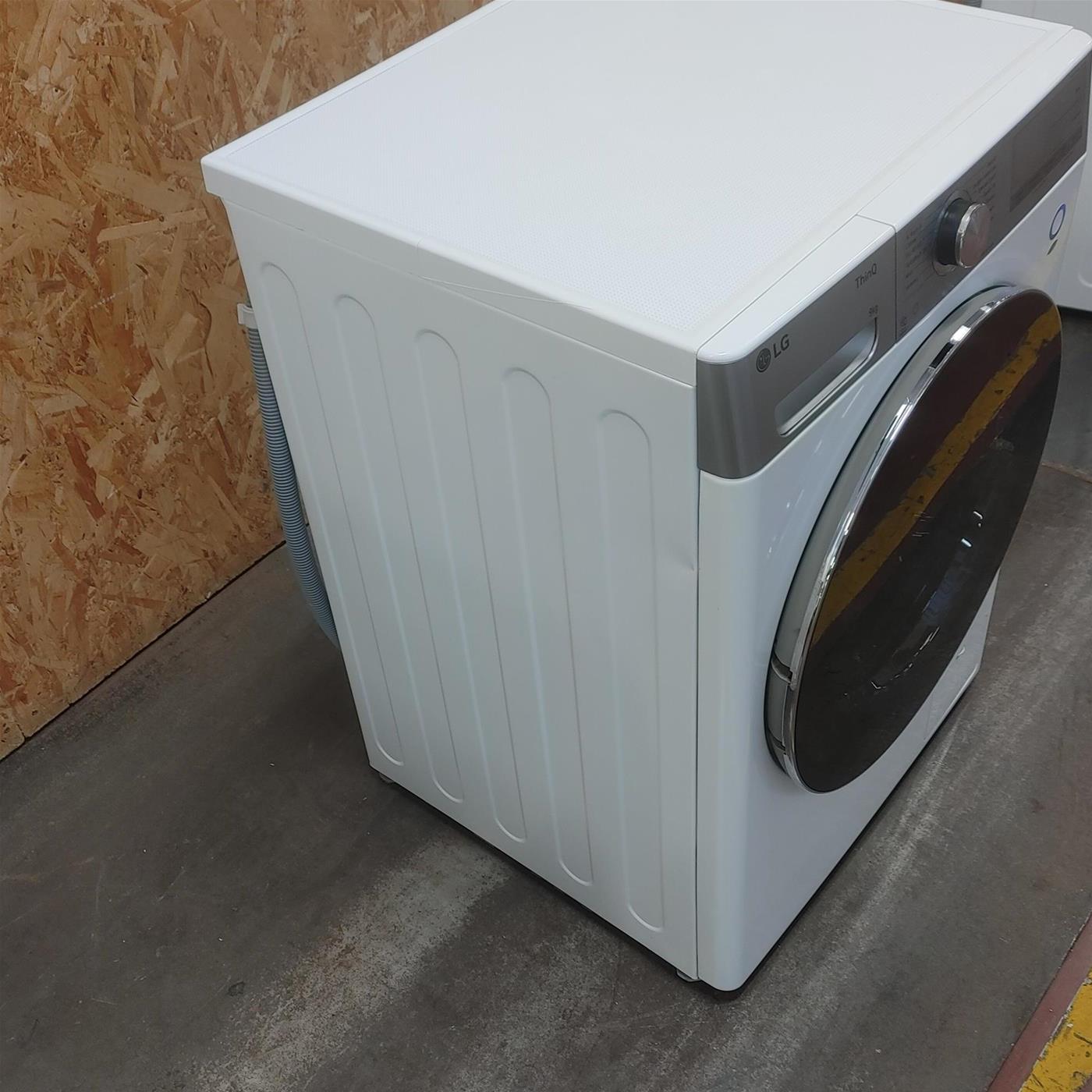 Lavatrice intelligente LG F4R9009TPWC TurboWash, Classe A 9 Kg