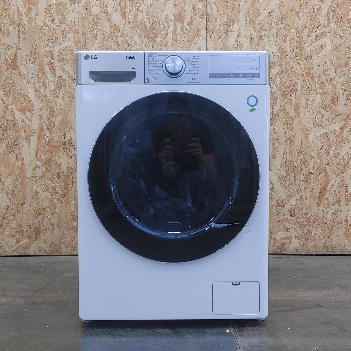 Lavatrice intelligente LG F4R9009TPWC 9 kg