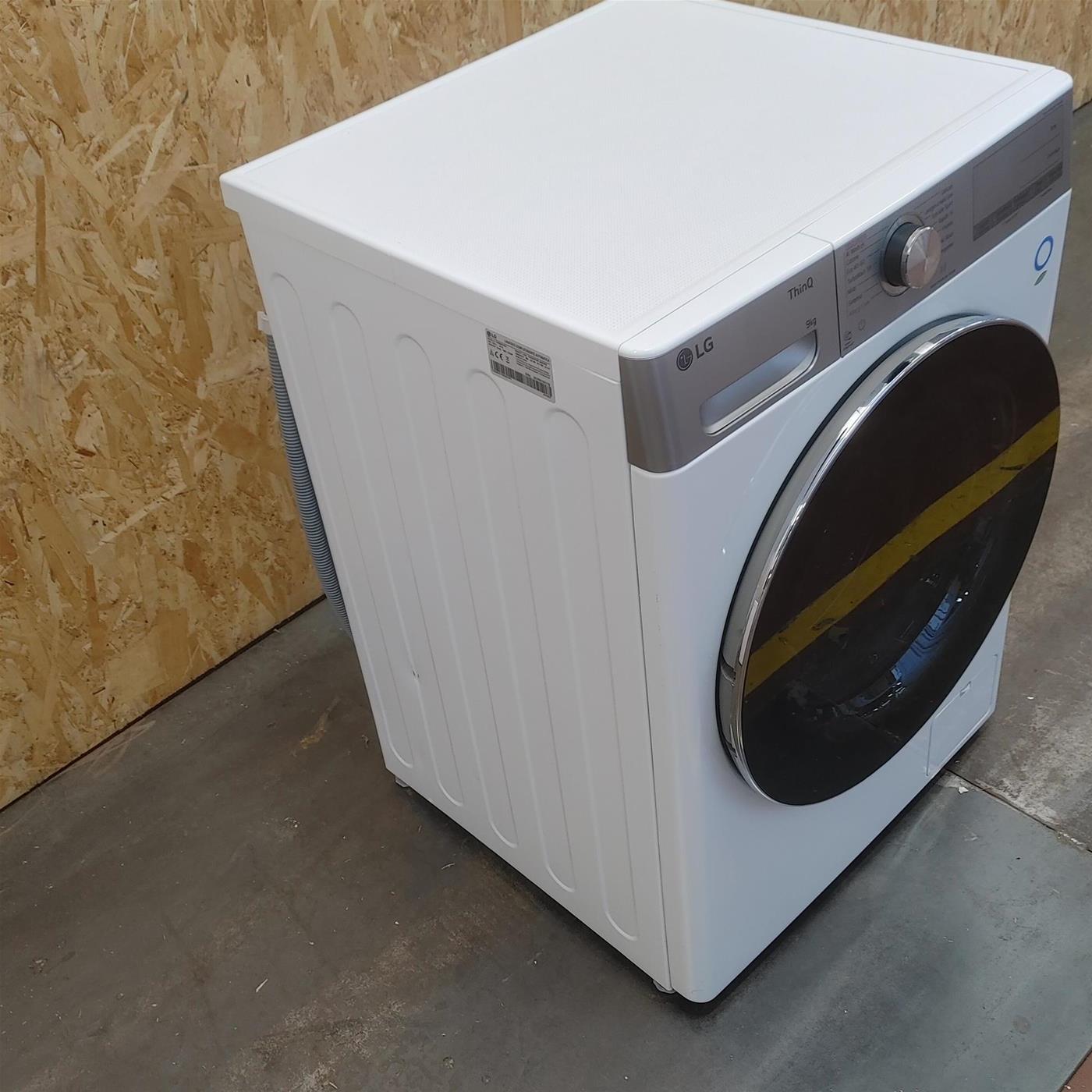 Lavatrice intelligente LG F4R9009TPWC 9 kg