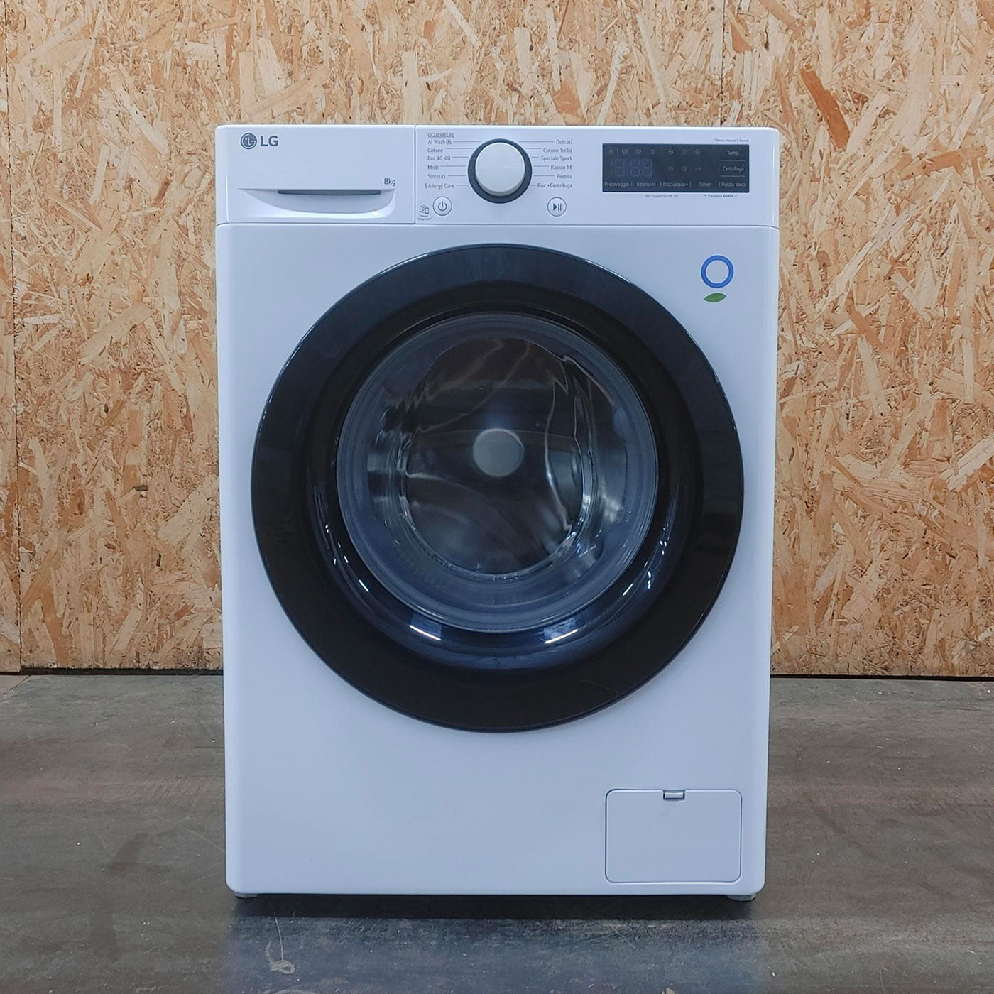 Lavatrice LG F2R3S08NSWW Carica frontale 8 kg 1200 Giri/min Bianco