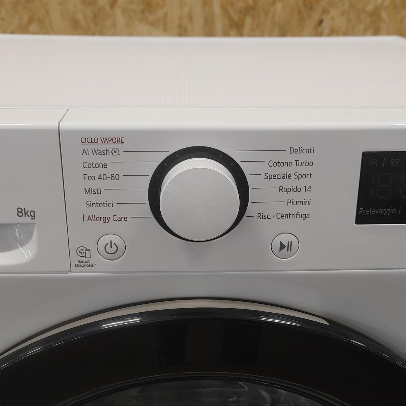 Lavatrice LG F2R3S08NSWW Carica frontale 8 kg 1200 Giri/min Bianco