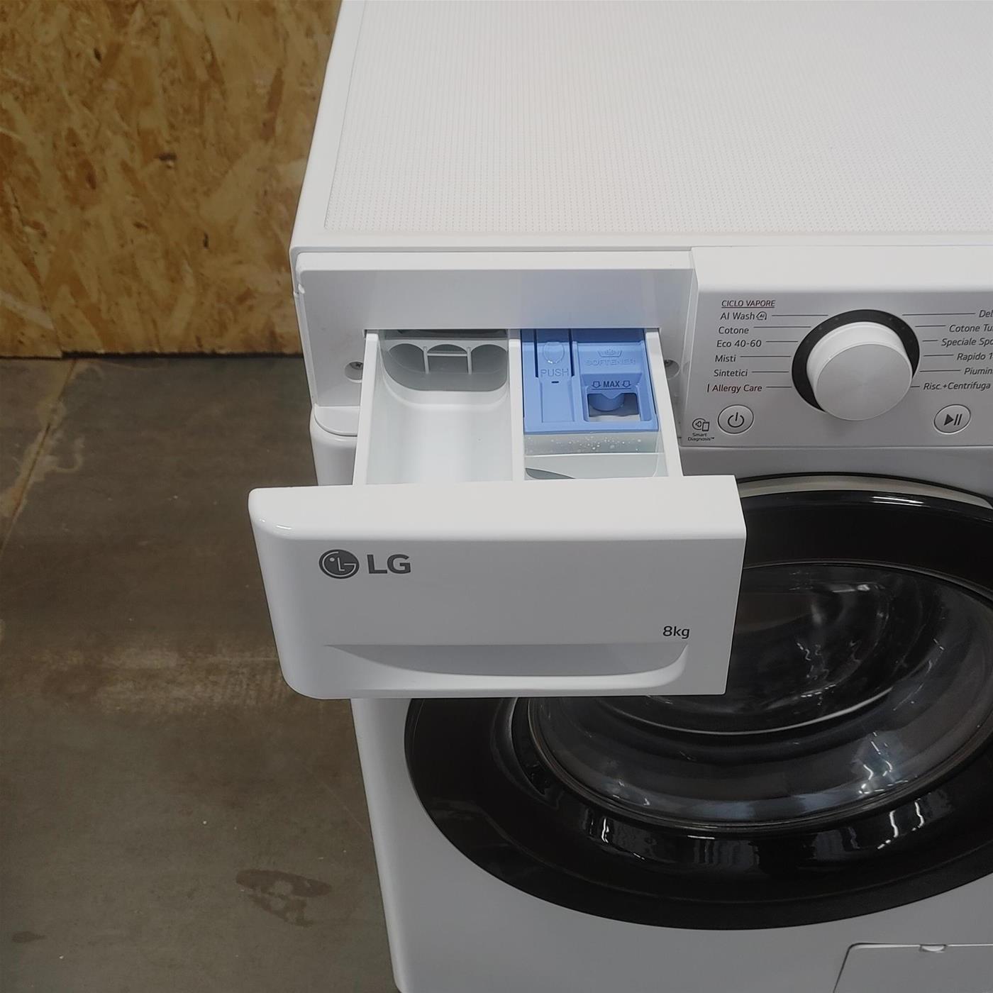 Lavatrice LG F2R3S08NSWW Carica frontale 8 kg 1200 Giri/min Bianco