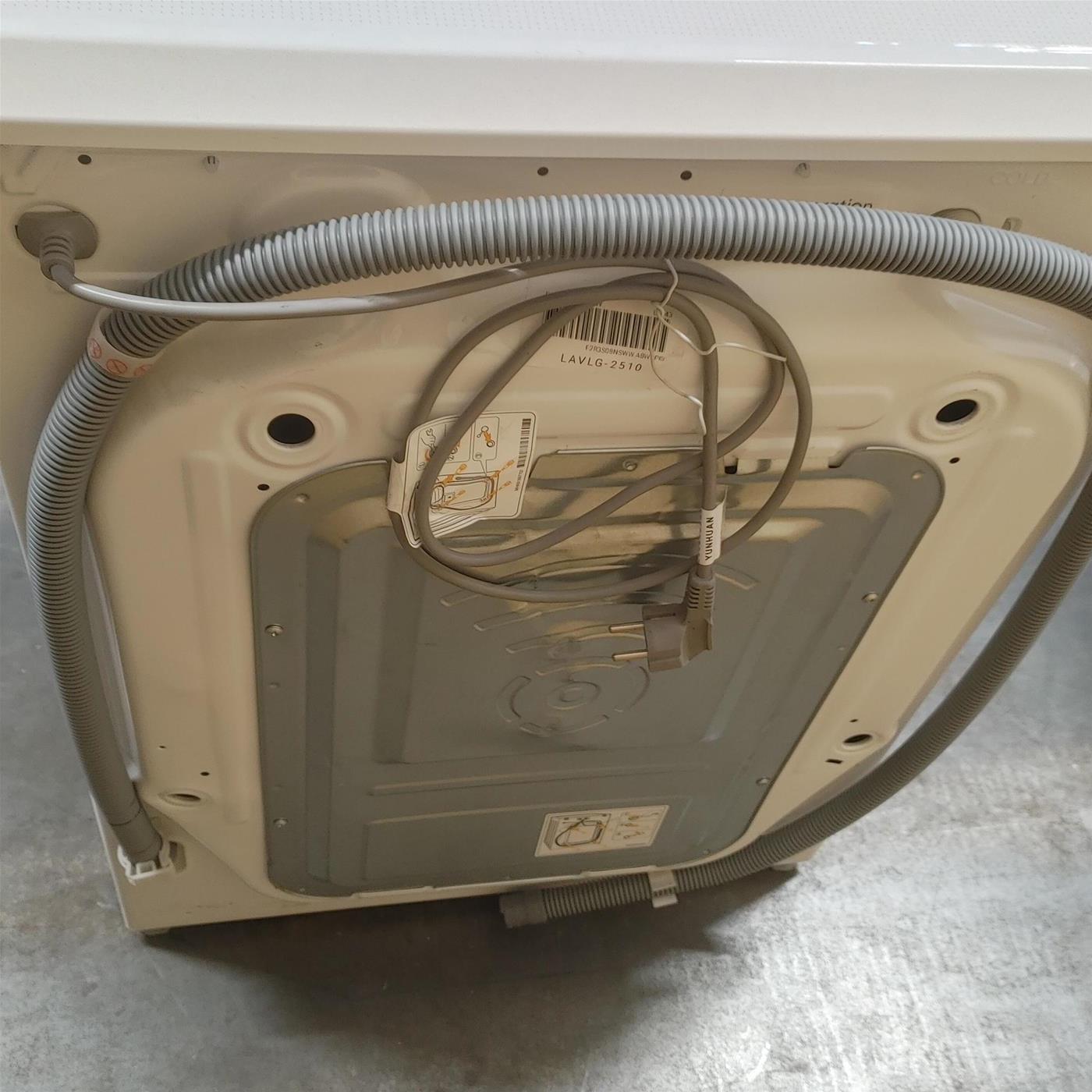 Lavatrice LG F2R3S08NSWW Carica frontale 8 kg 1200 Giri/min Bianco