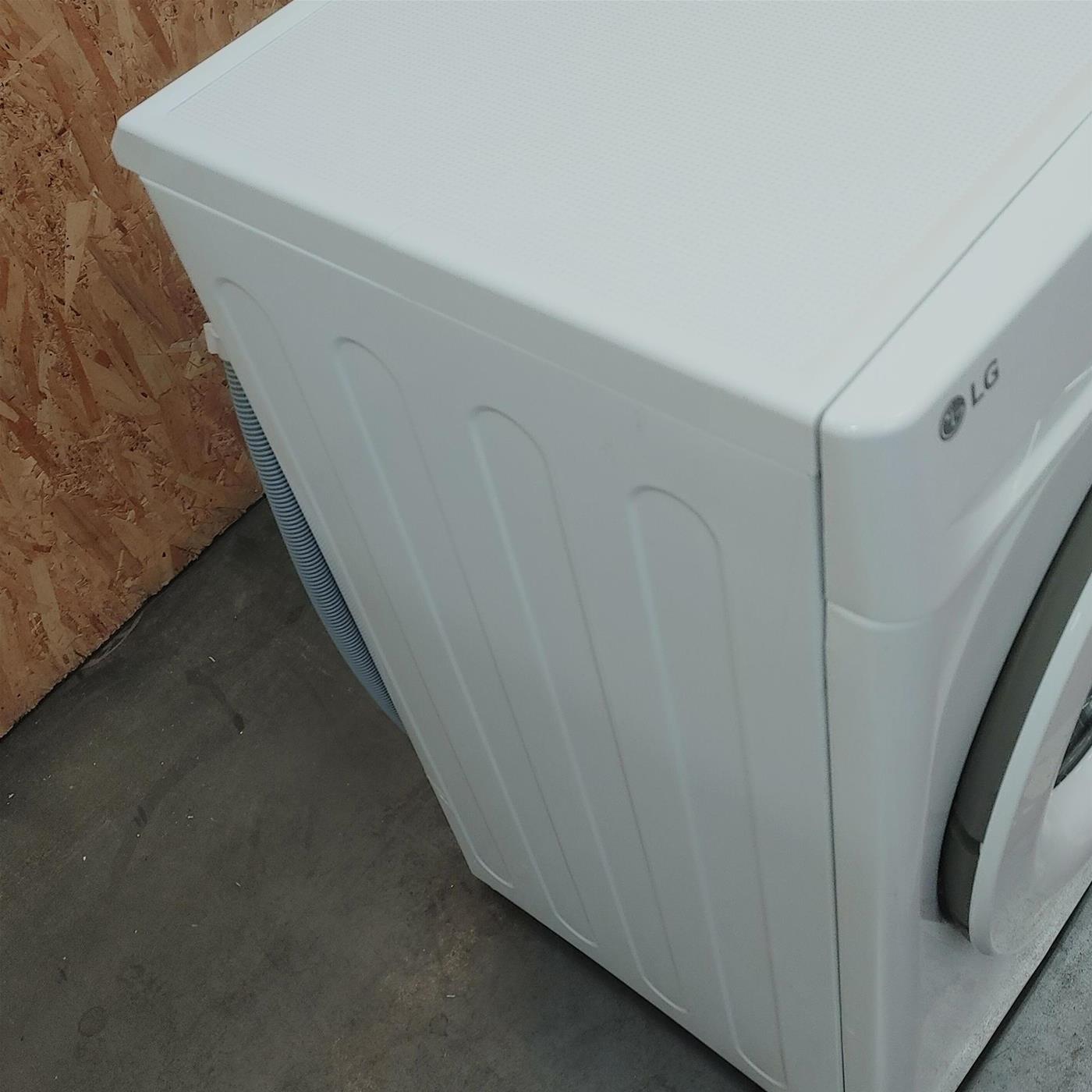 Lavatrice LG F2R3S08NSWW Carica frontale 8 kg 1200 Giri/min Bianco