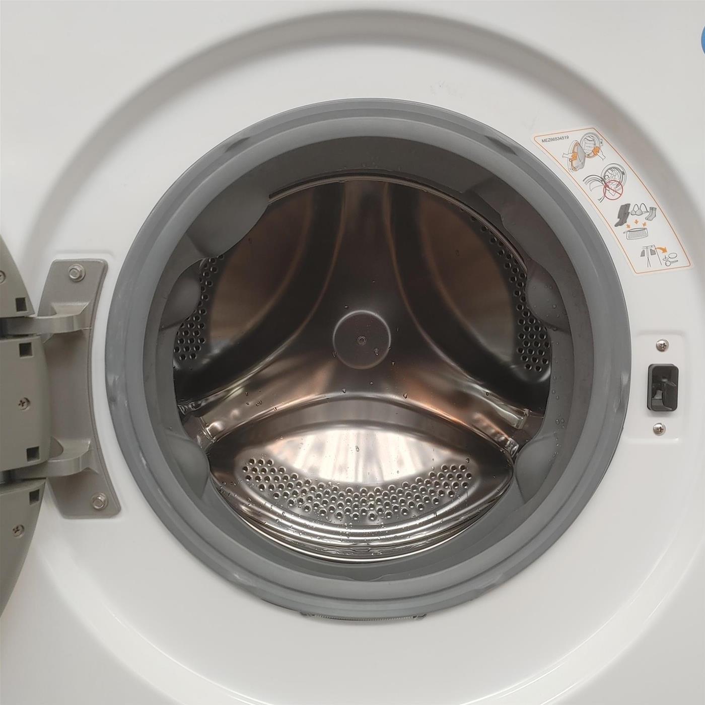 Lavatrice intelligente LG F2R3S09NSWB Vapore, Classe A, 9 Kg