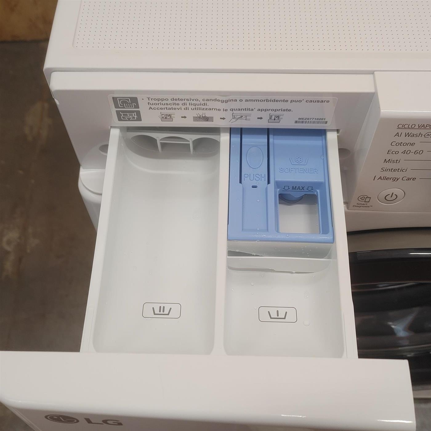 Lavatrice LG F4R3009NNWB Carica frontale 9 kg 1400 giri Bianco