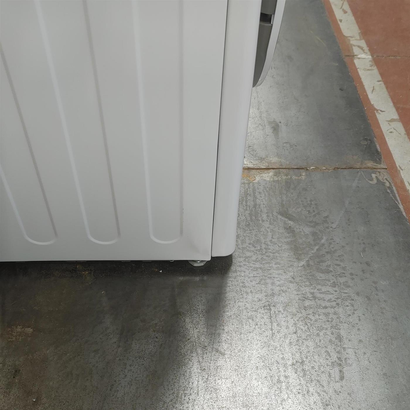 Lavatrice LG F2WV3S7SHE Caricamento frontale 7 kg 1200 Giri/min Bianco