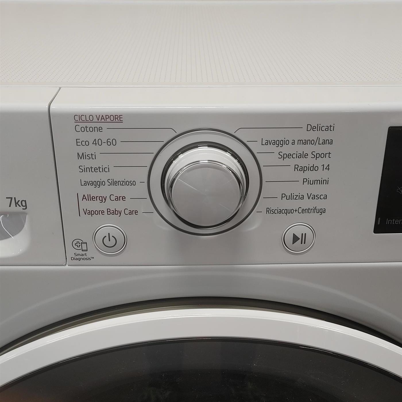 LG F2WV3S7S4E Lavatrice Slim AI DDTM SteamTM 7kg Classe energetica D