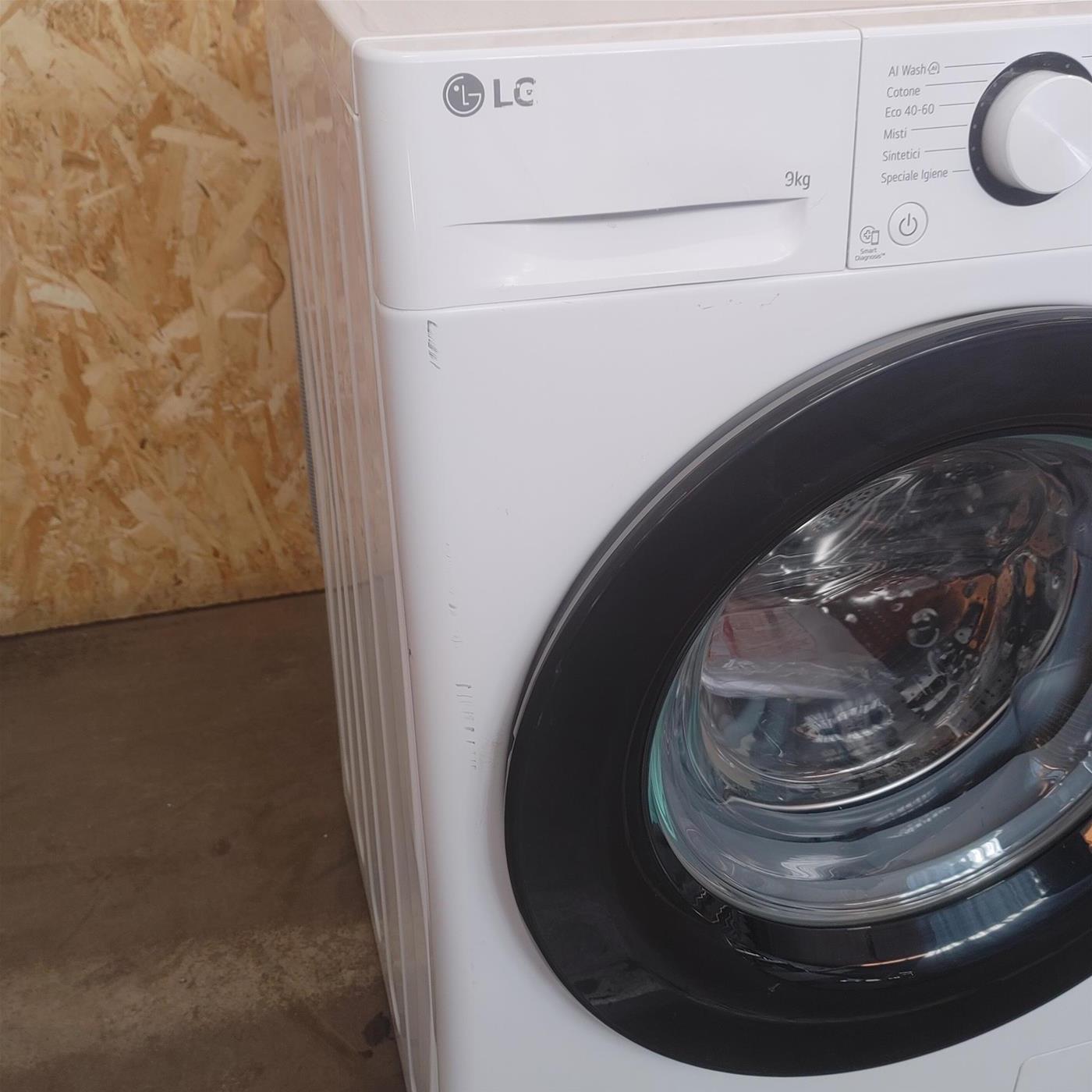 Lavatrice LG F4R3009NNWB Carica frontale 9 kg 1400 giri Bianco