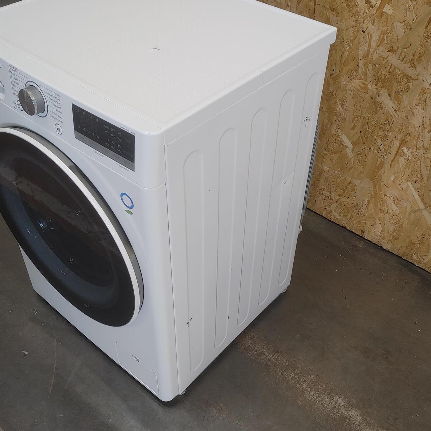 Lavatrice intelligente LG F4R709TAIDO 9 kg