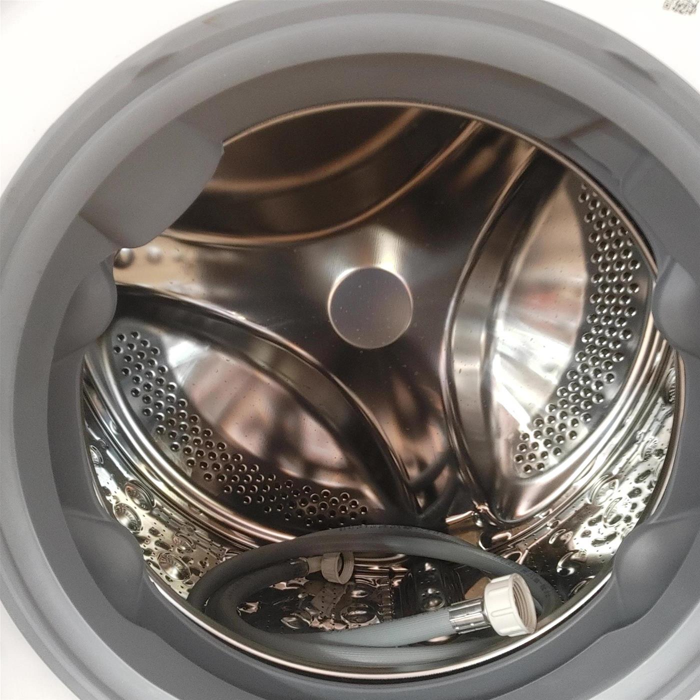 LG AI DD F2R3S08NSWB Lavatrice Slim a Carica Frontale 8kg Serie R3, Lavatrice Classe A, 1200 giri