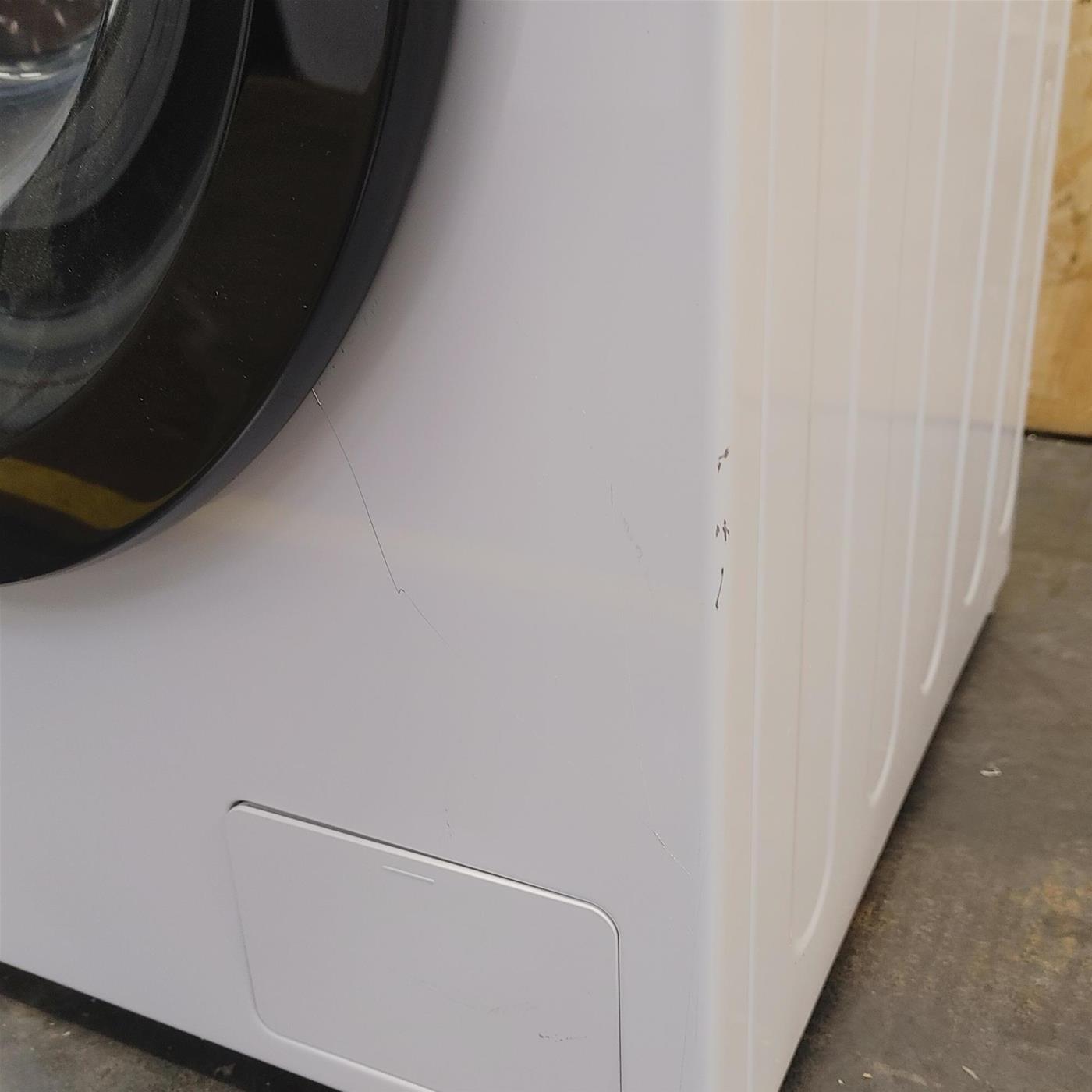 LG F4NX1009NWK Lavatrice smart 9kg, Classe A, 1400 giri, 6 Motion, Allergy Care, Bianca