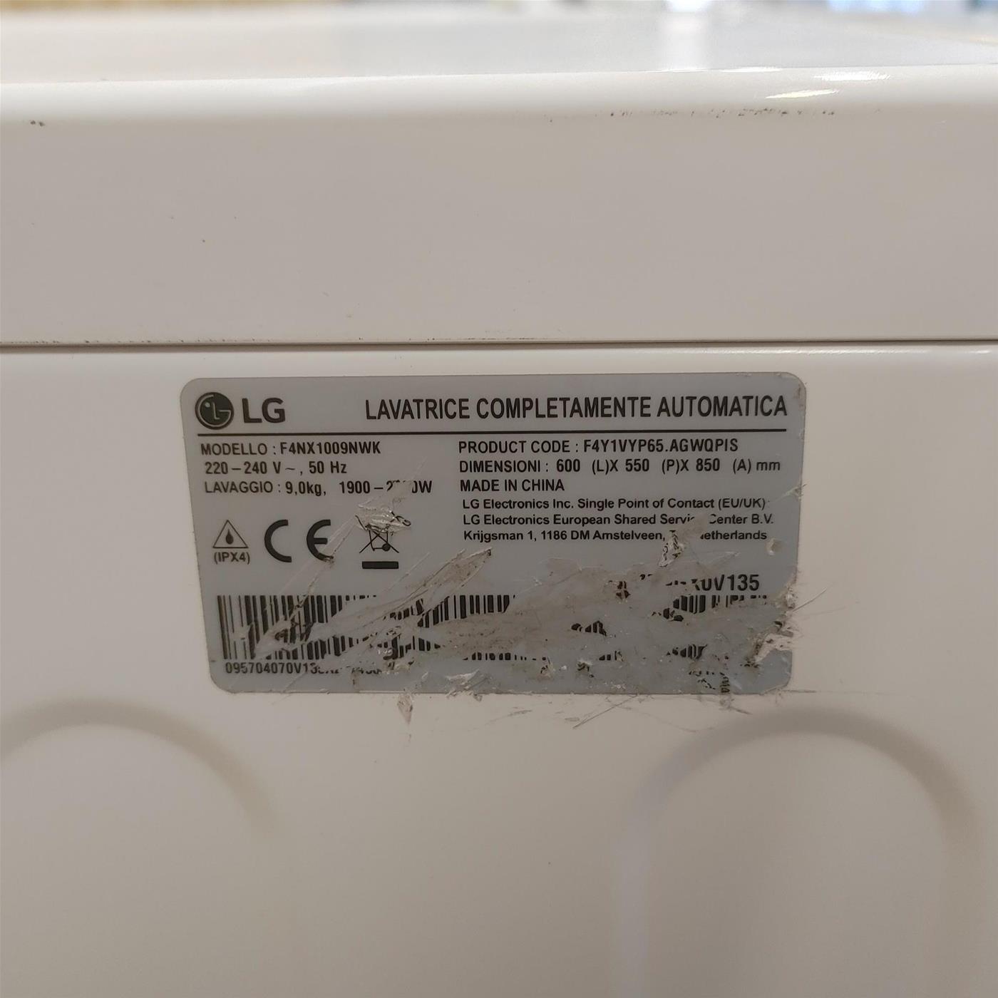 LG F4NX1009NWK Lavatrice smart 9kg, Classe A, 1400 giri, 6 Motion, Allergy Care, Bianca