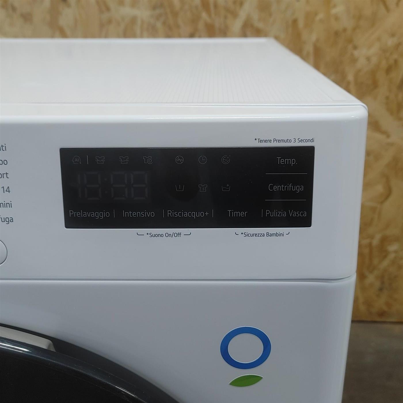 Lavatrice LG F4R3013NSWB AI DD, Lavaggio a vapore 13 Kg