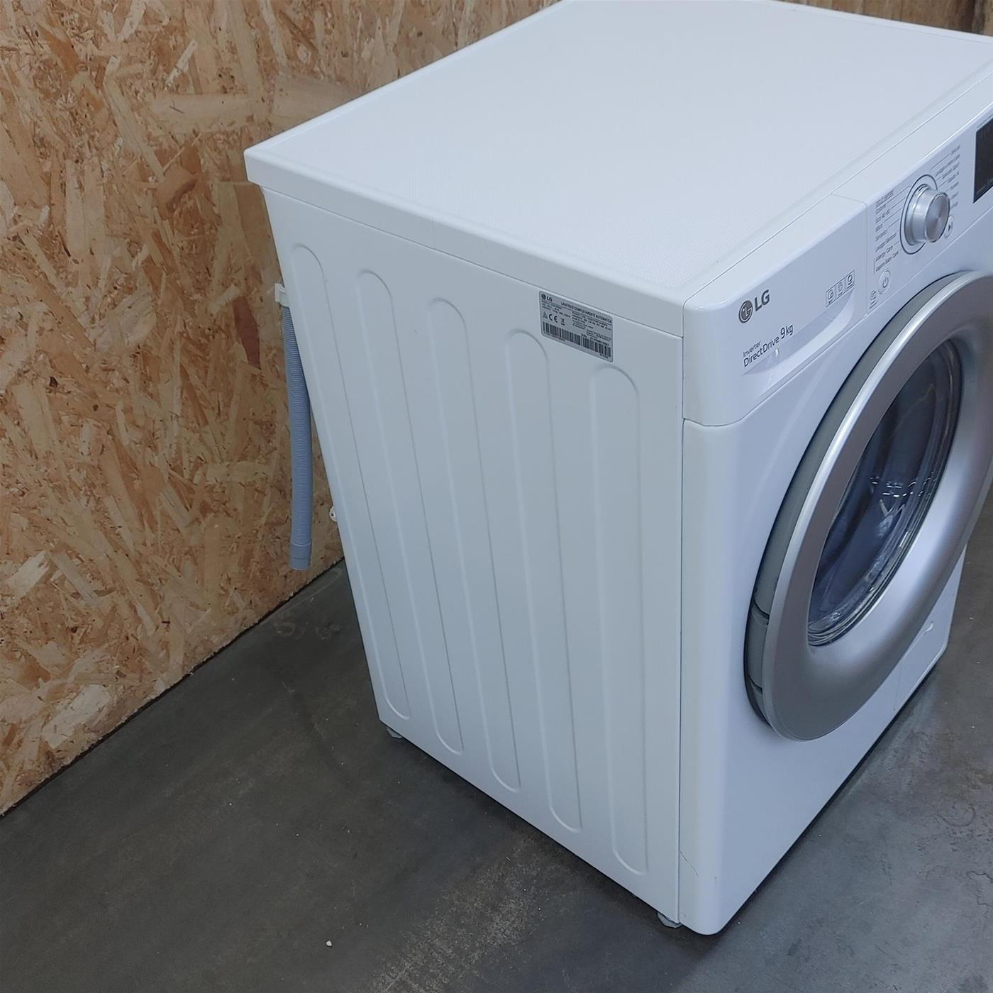 Lavatrice intelligente LG F4WV309S4E 9 Kg