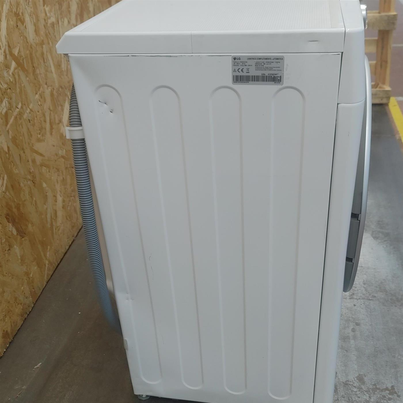 Lavatrice LG F2WV3S7S4E Slim AI DD 7 Kg