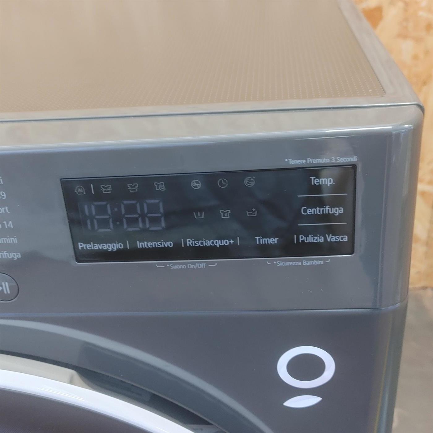 Lavatrice LG F4R5011TSMB Carica frontale 11 kg