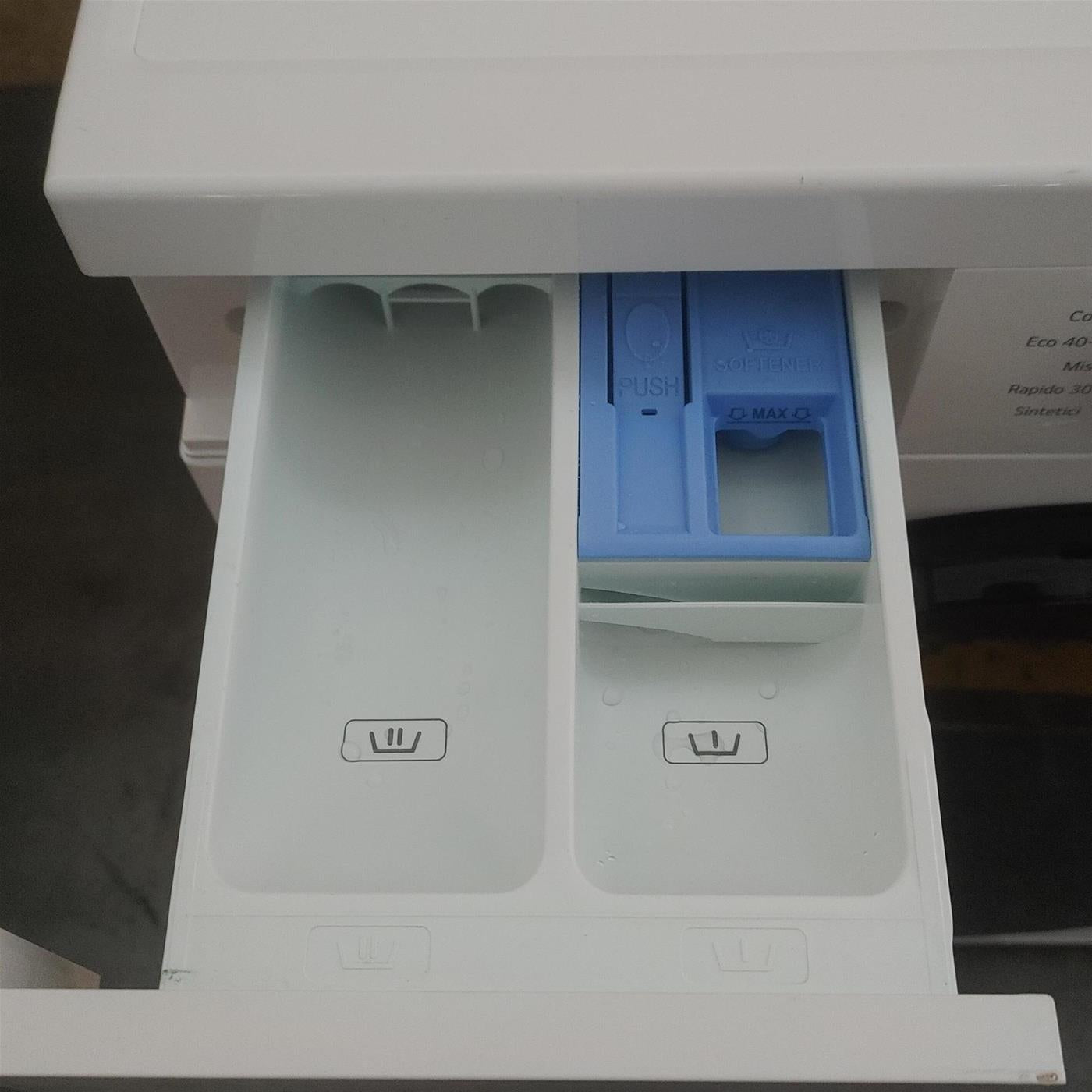 Lavatrice smart LG F4NX1009NWB Classe A 9 Kg