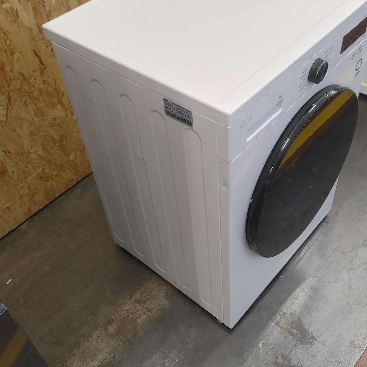 Lavatrice LG F4NX1009NWB 9 Kg Wifi