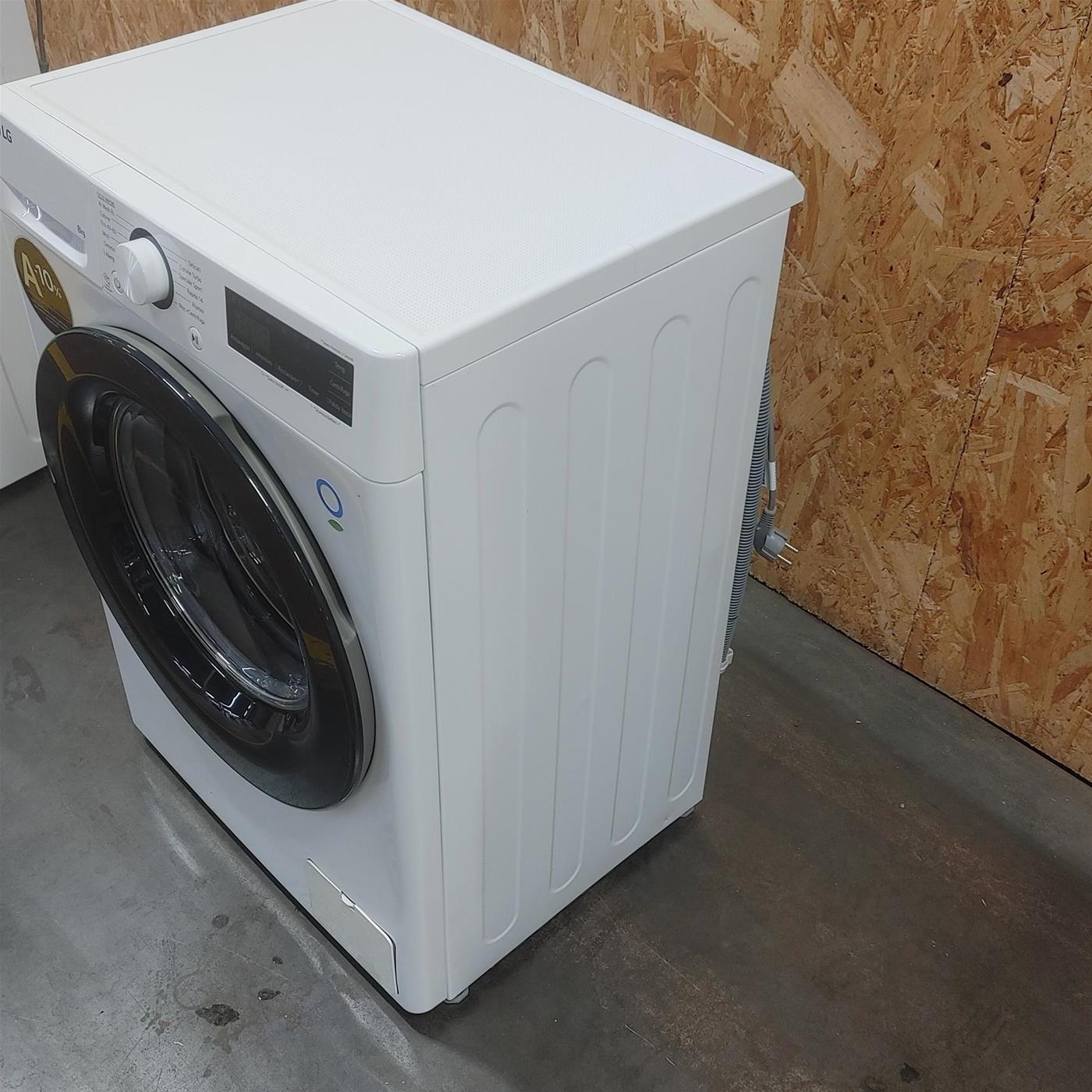 Lavatrice LG F2R3S08NSWB AI DD, Vapore, AI Wash 8 Kg