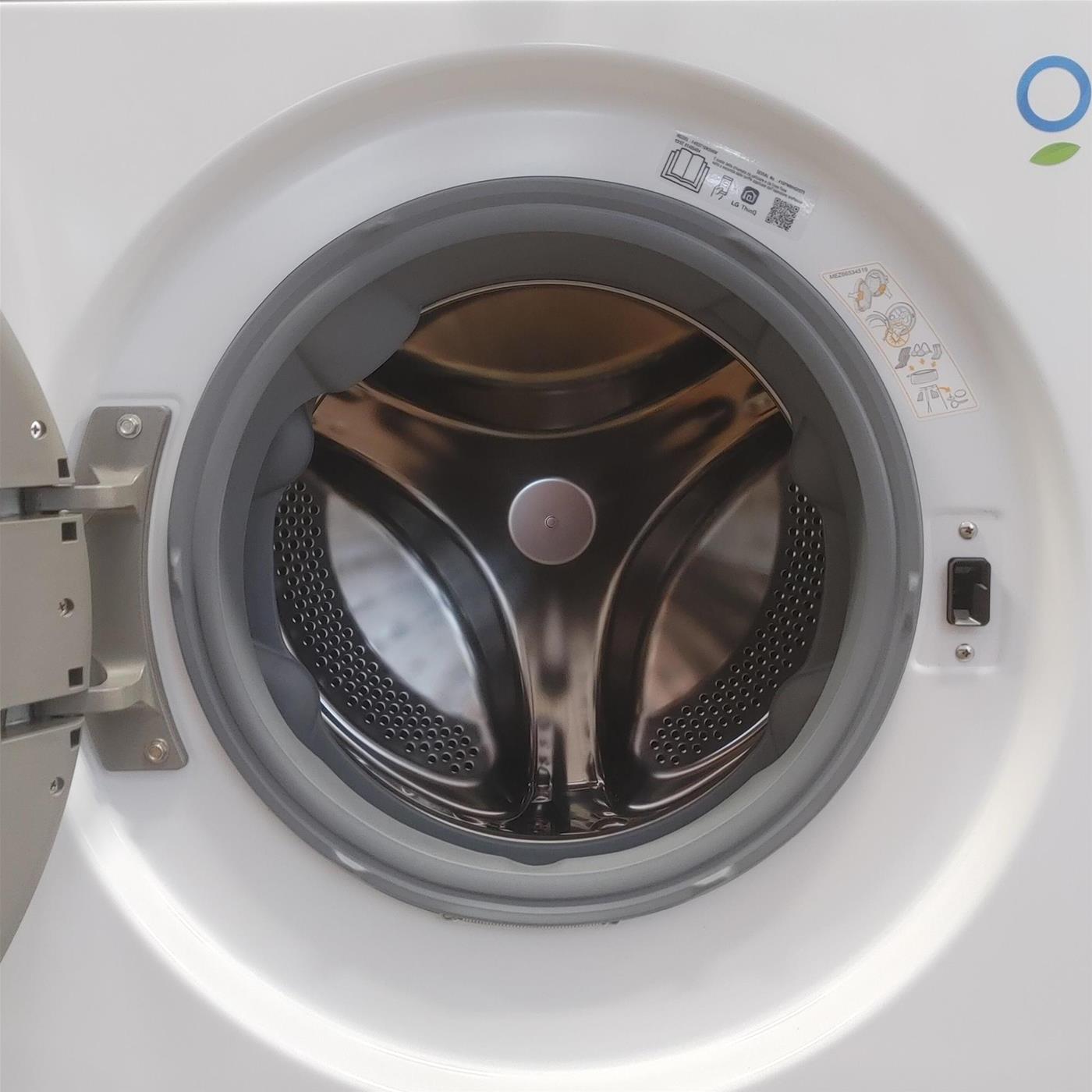 Lavatrice LG F4R3710NSWW 10kg AI DD Autodosaggio Wi-Fi