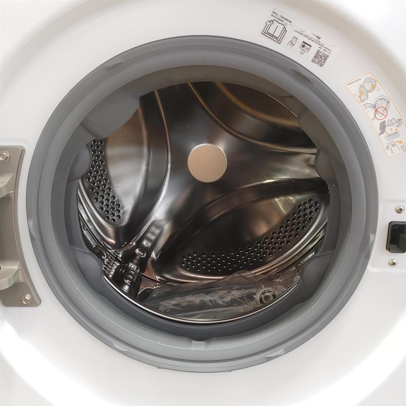 Lavatrice LG F2R3S09NSWB 9 Kg AI DD Vapore, AI Wash