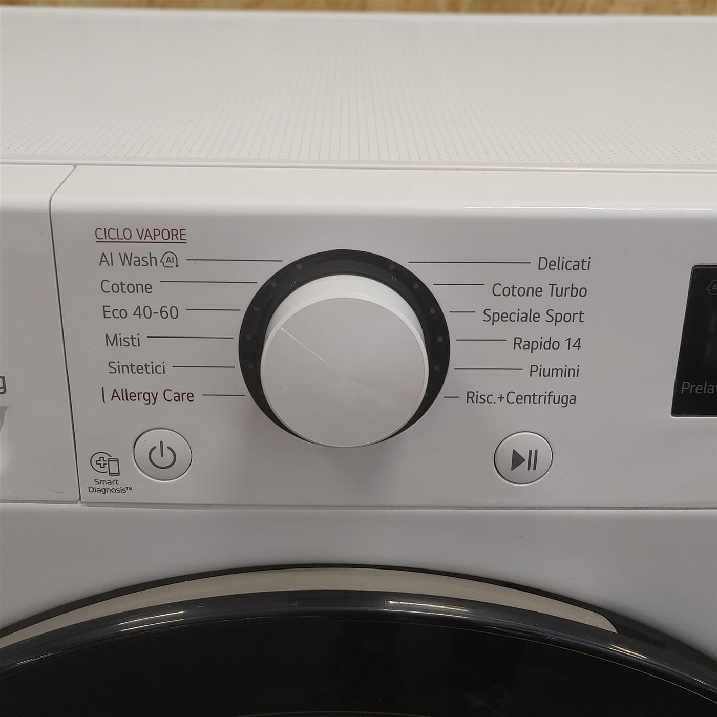 Lavatrice LG F2R3S09NSWB 9 Kg AI DD Vapore, AI Wash