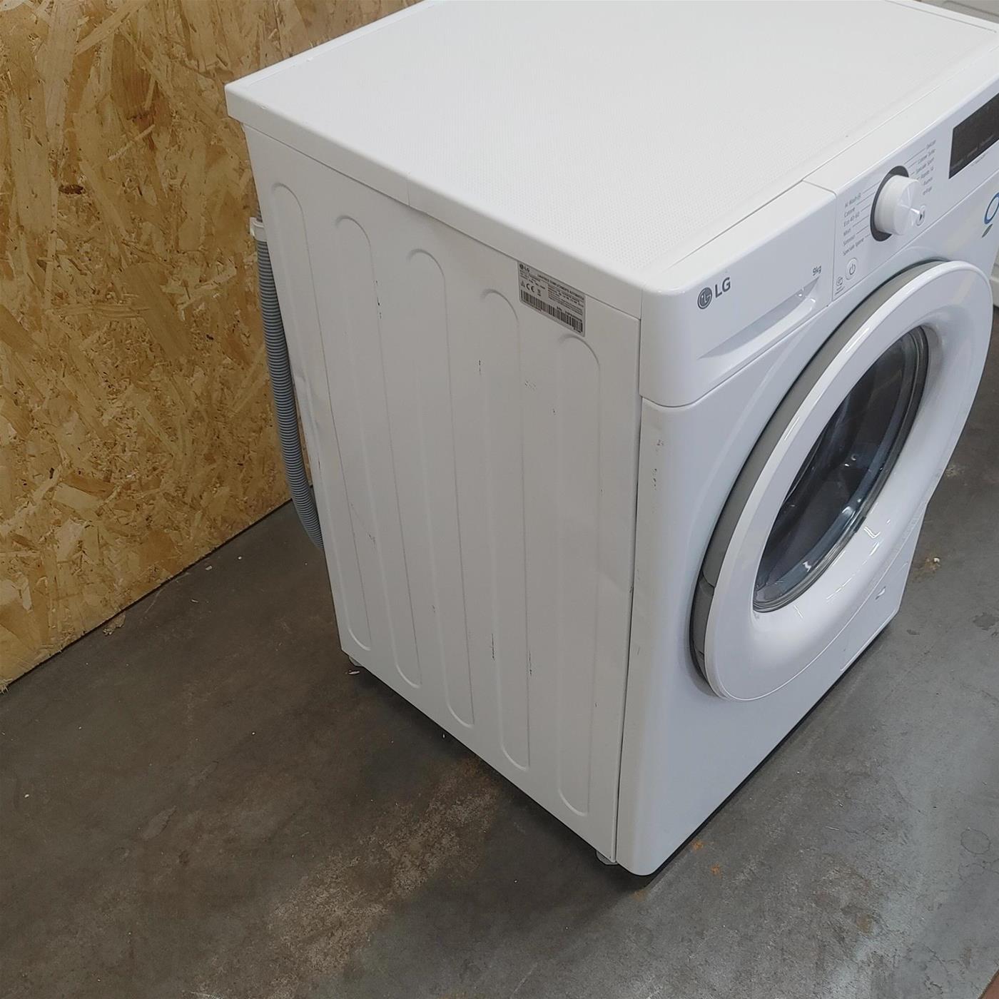 Lavatrice LG F4R3009NNWW AI DD 9 Kg