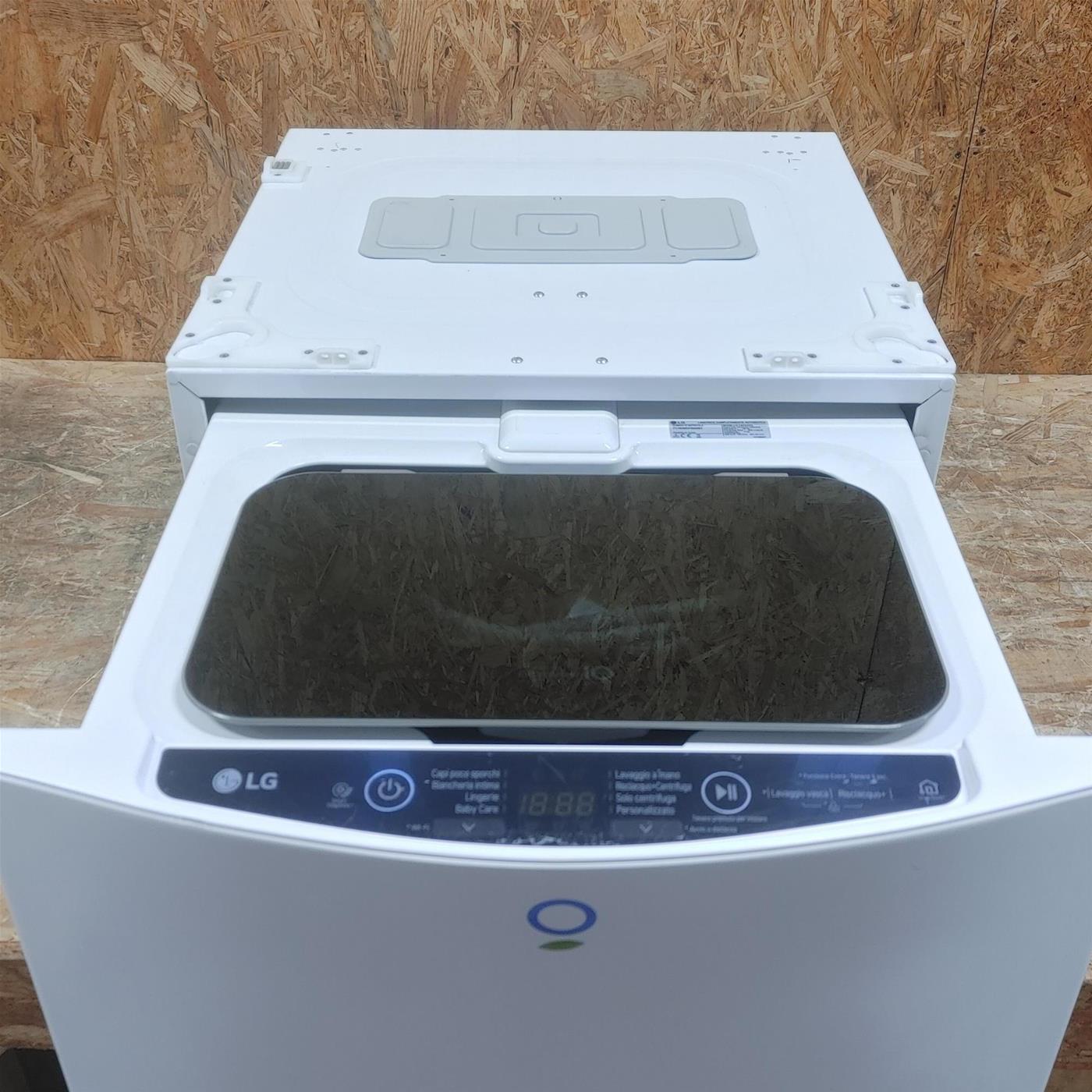 Lavatrice LG F8K5XN3 Smart TWINWash Carica dall'alto 2 Kg