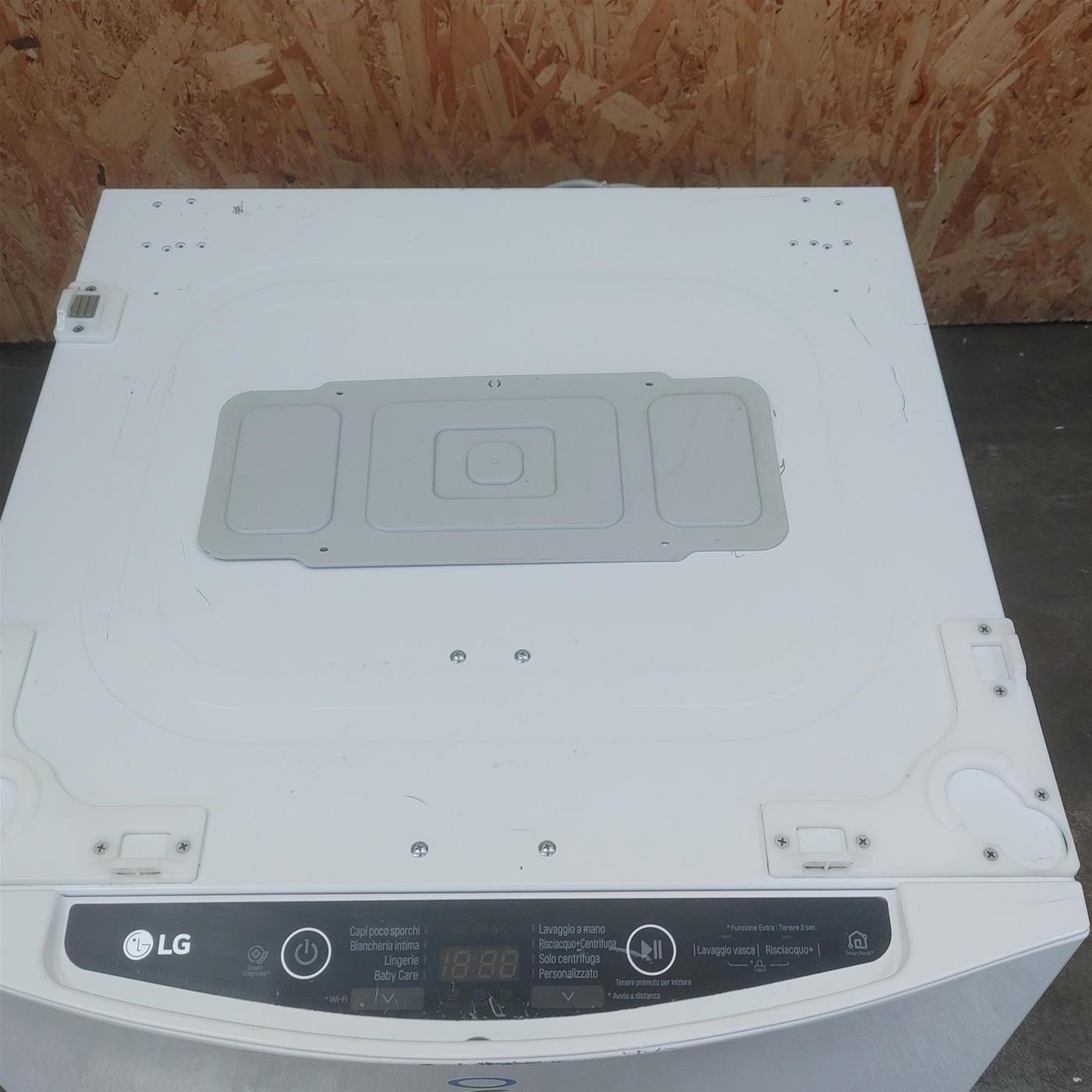 Lavatrice LG F8K5XN3 Carica dall'alto 2 Kg