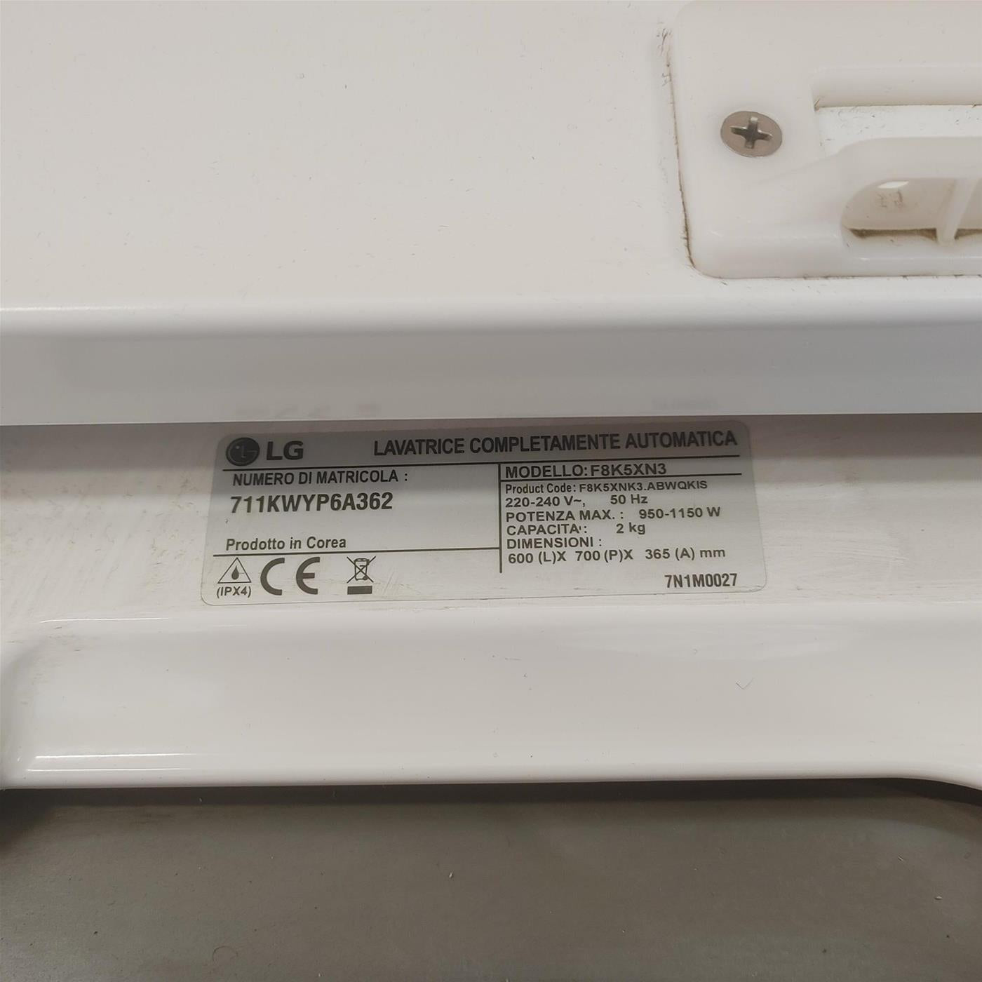 Lavatrice LG F8K5XN3 Carica dall'alto 2 Kg