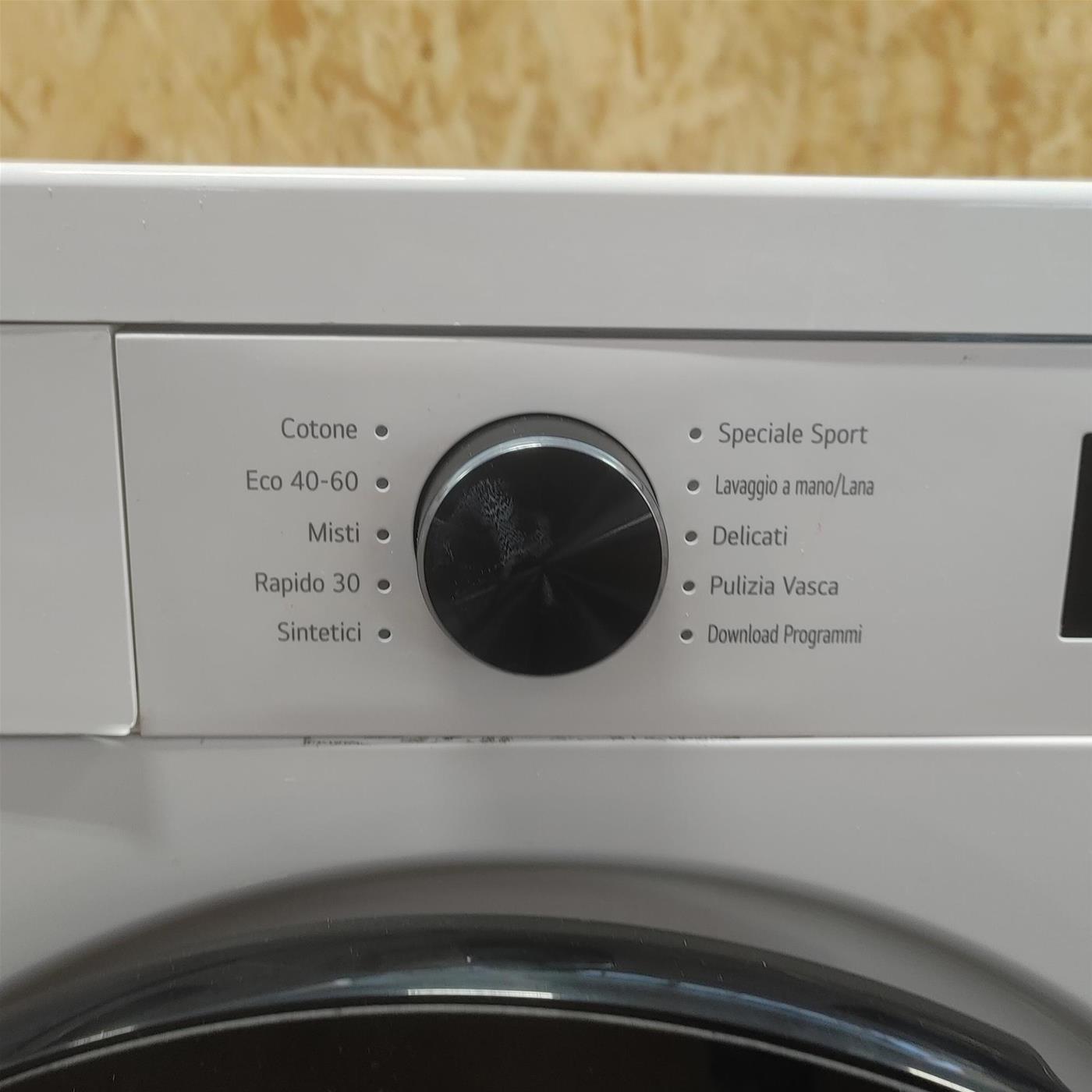 Lavatrice smart LG F4NX1009NWB Classe A 9 Kg