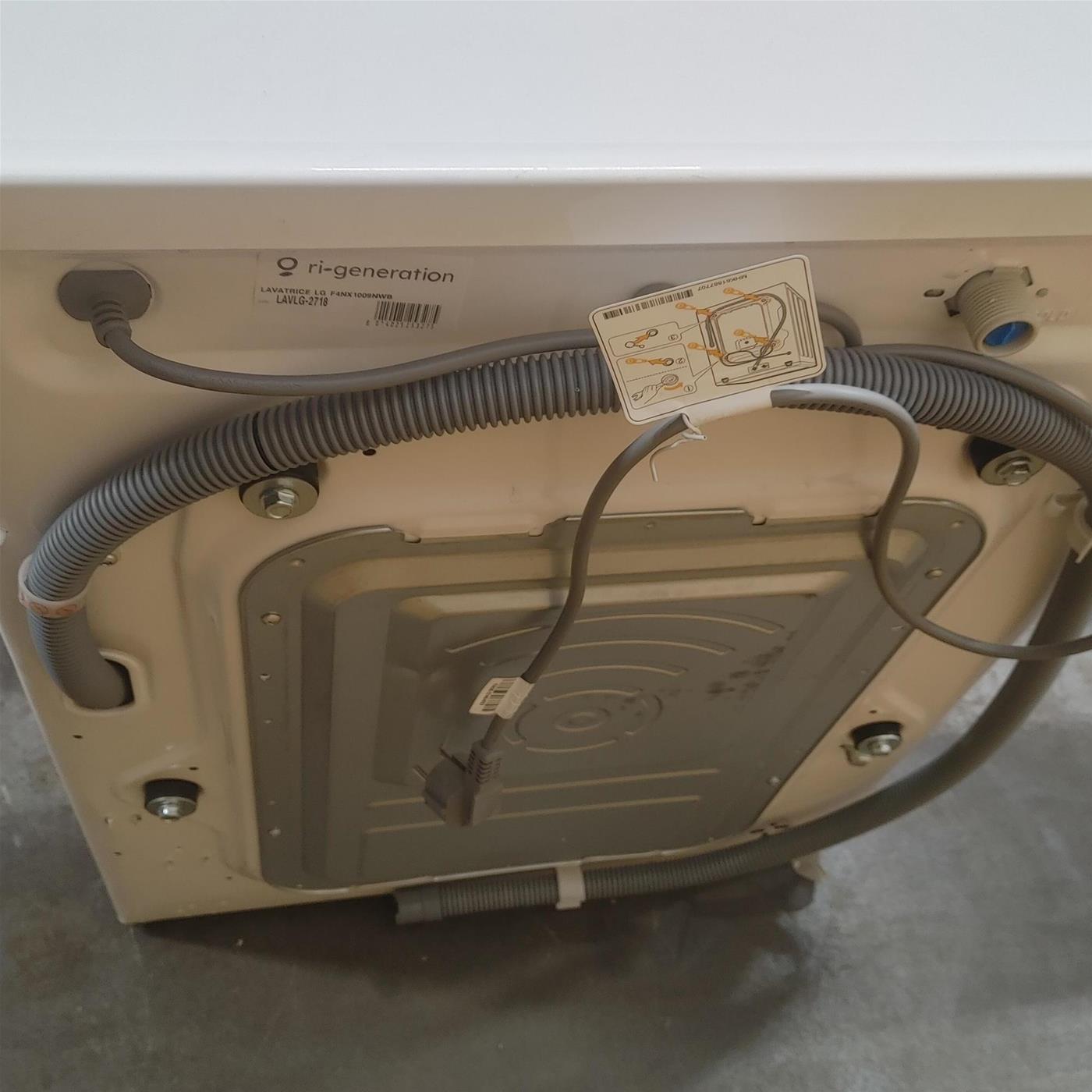 Lavatrice smart LG F4NX1009NWB Classe A 9 Kg