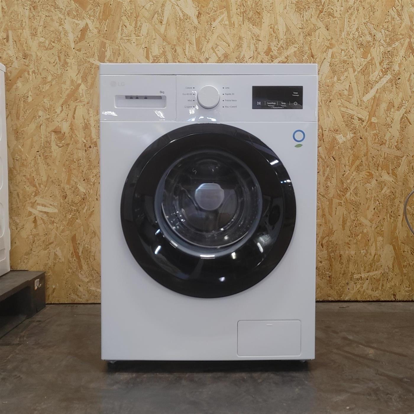 Lavatrice slim LG F4NA10S8NWK Top rimovibile Classe A 8 Kg