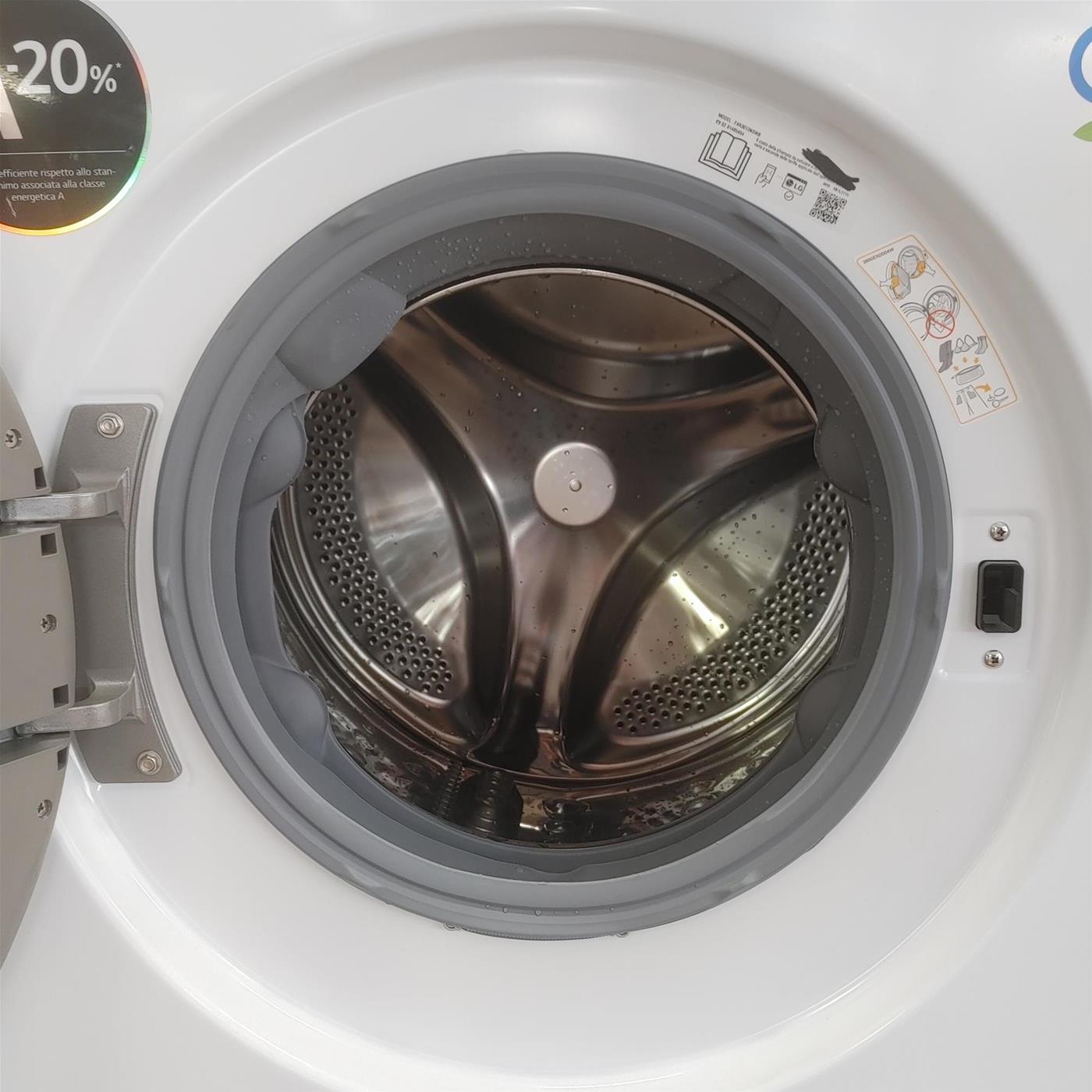 Lavatrice intelligente LG F4R3013NSWB Classe A 13 Kg